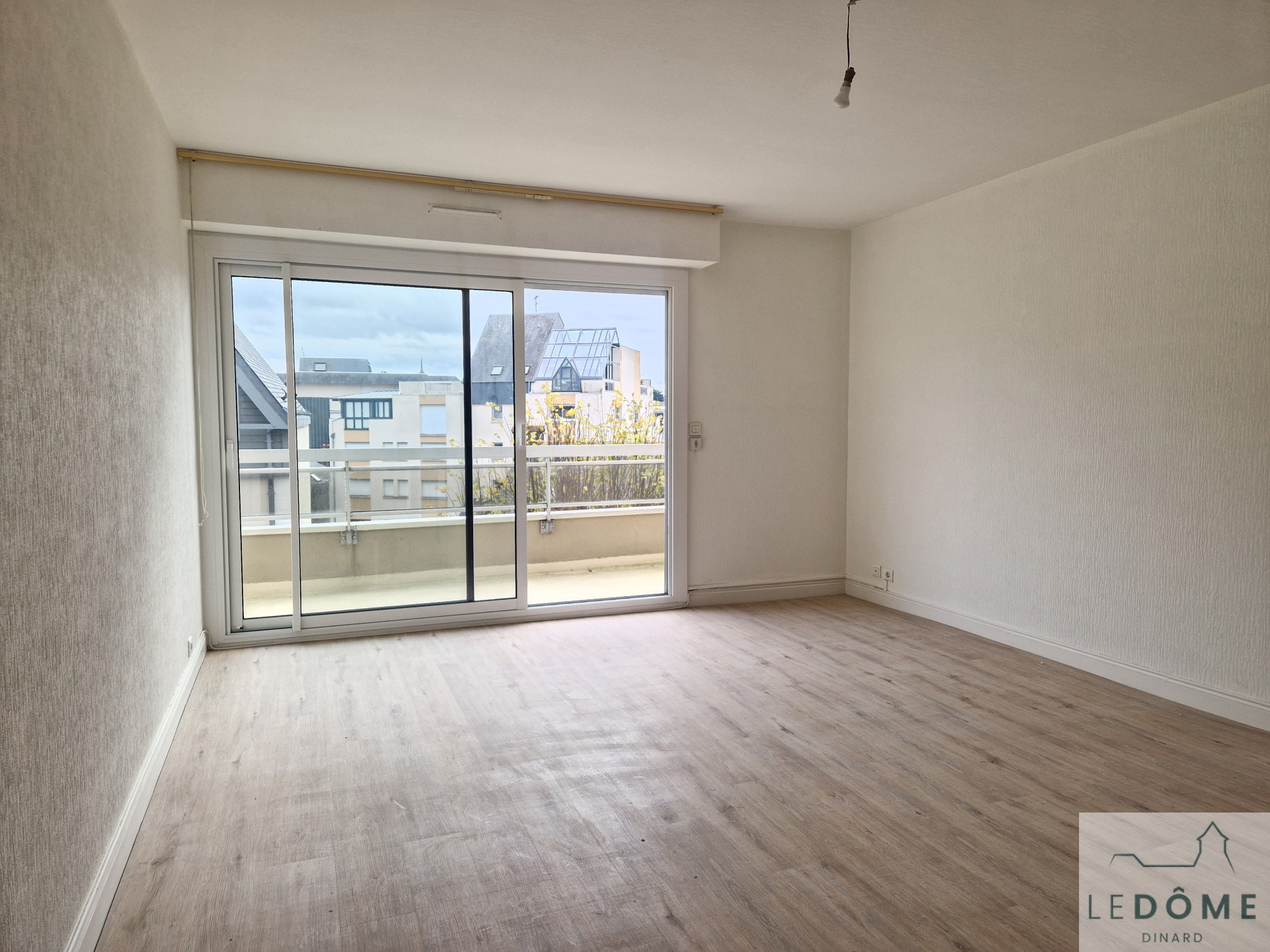 DINARD centre - Appartement Type 3 avec terrasse — photo 2