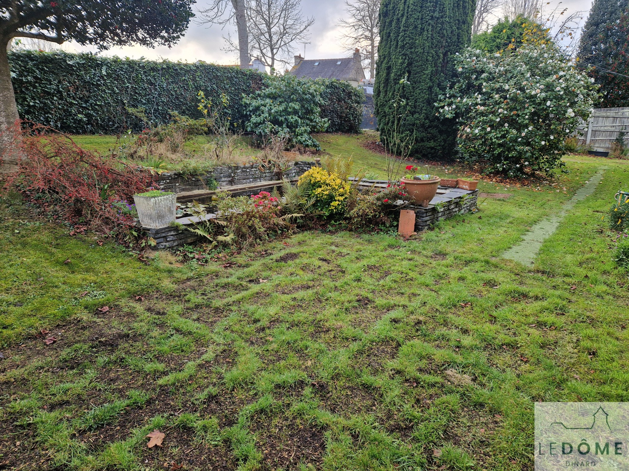 Maison à vendre à Dinard Saint-Énogat Grande maison de plain pied avec jardin — photo 4
