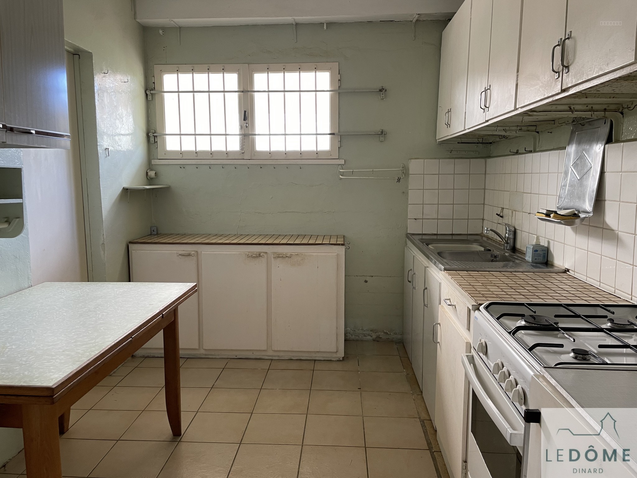 Dinard Maison avec jardin proche plage et commerces à rénover en vente à Dinard — photo 11