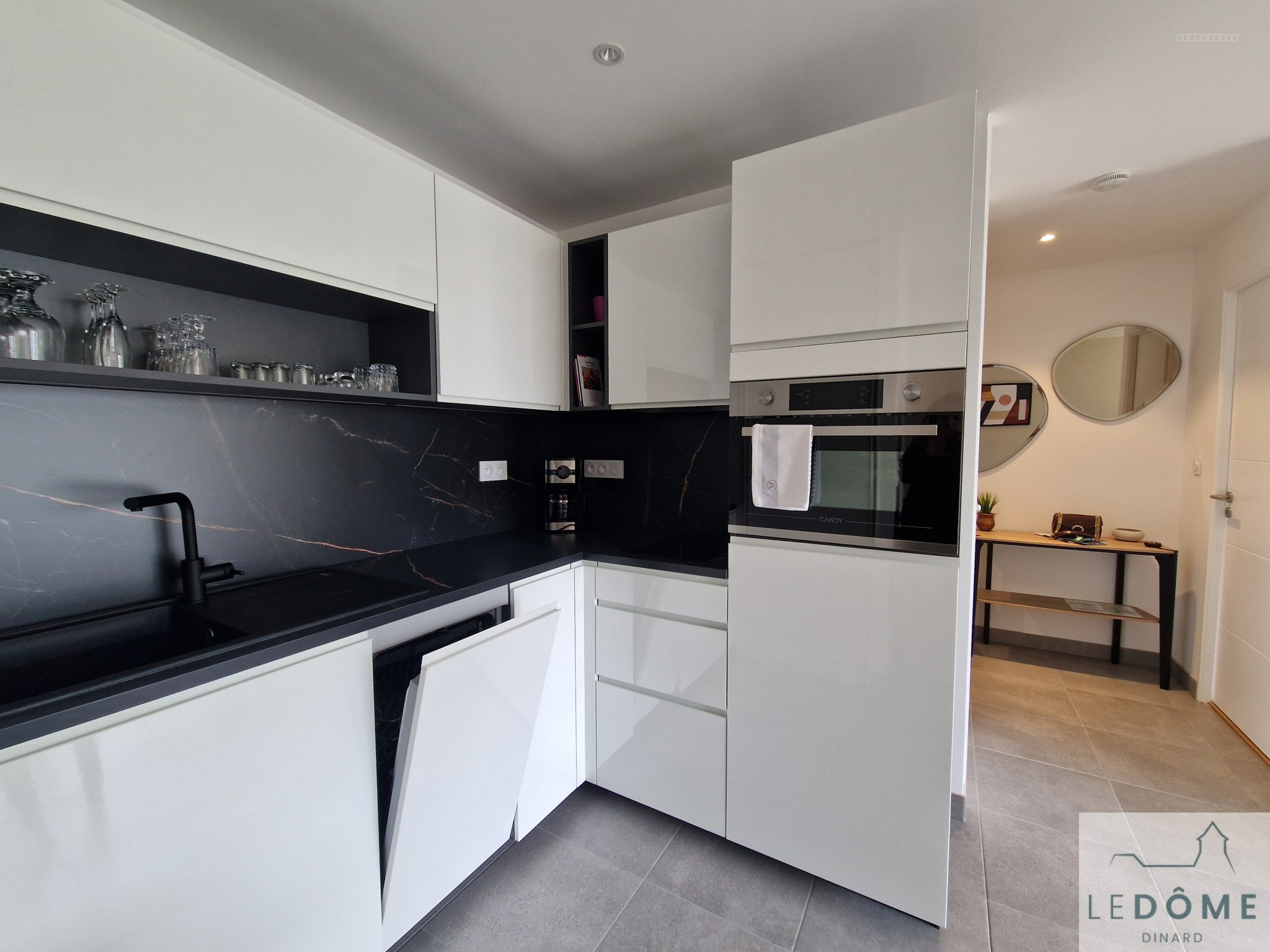 Appartement à vendre à Dinard en exclusivité Type 2 avec balcon Ouest ascenseur et garage — photo 3