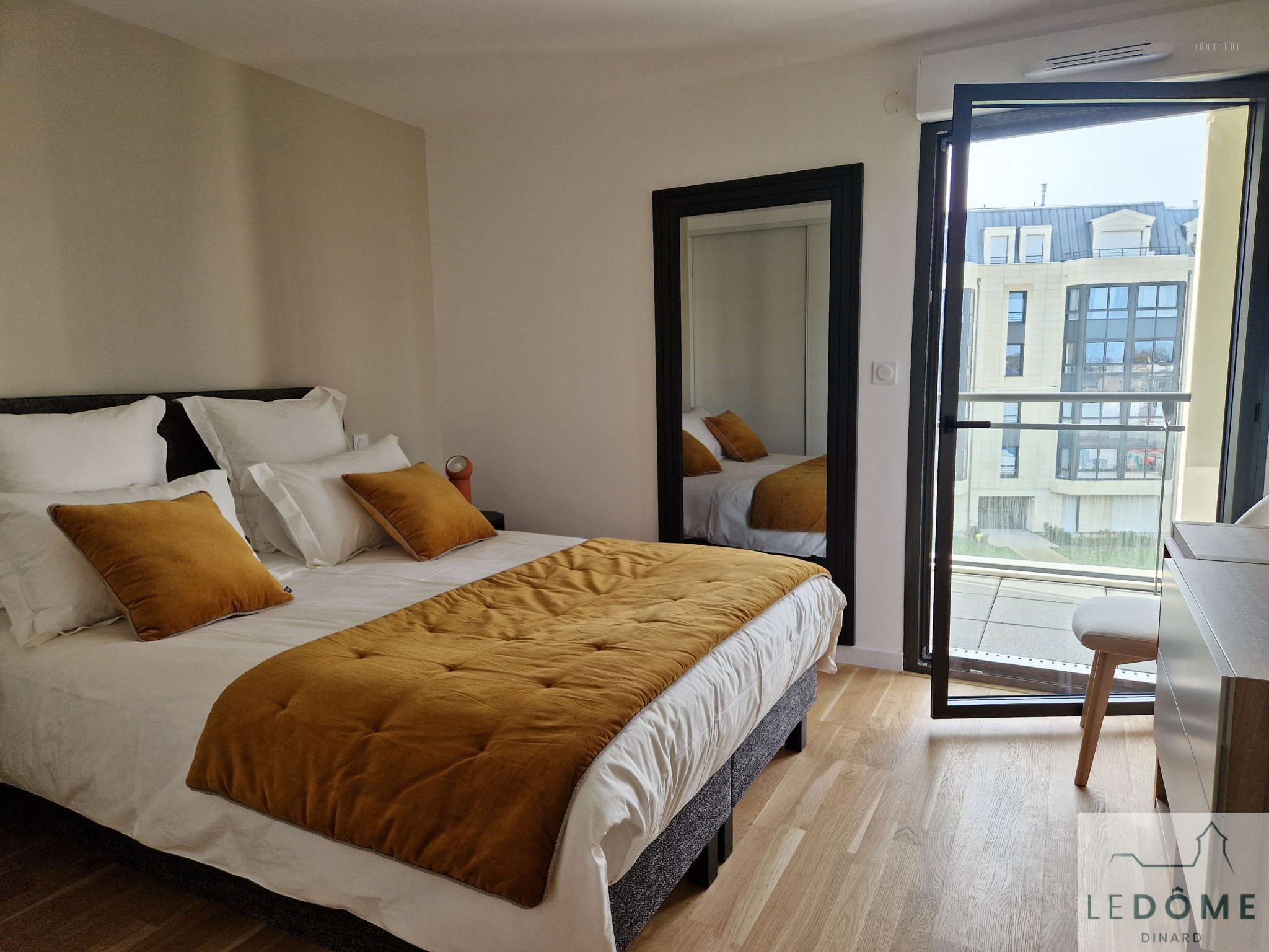 Appartement à vendre à Dinard en exclusivité Type 2 avec balcon Ouest ascenseur et garage — photo 5
