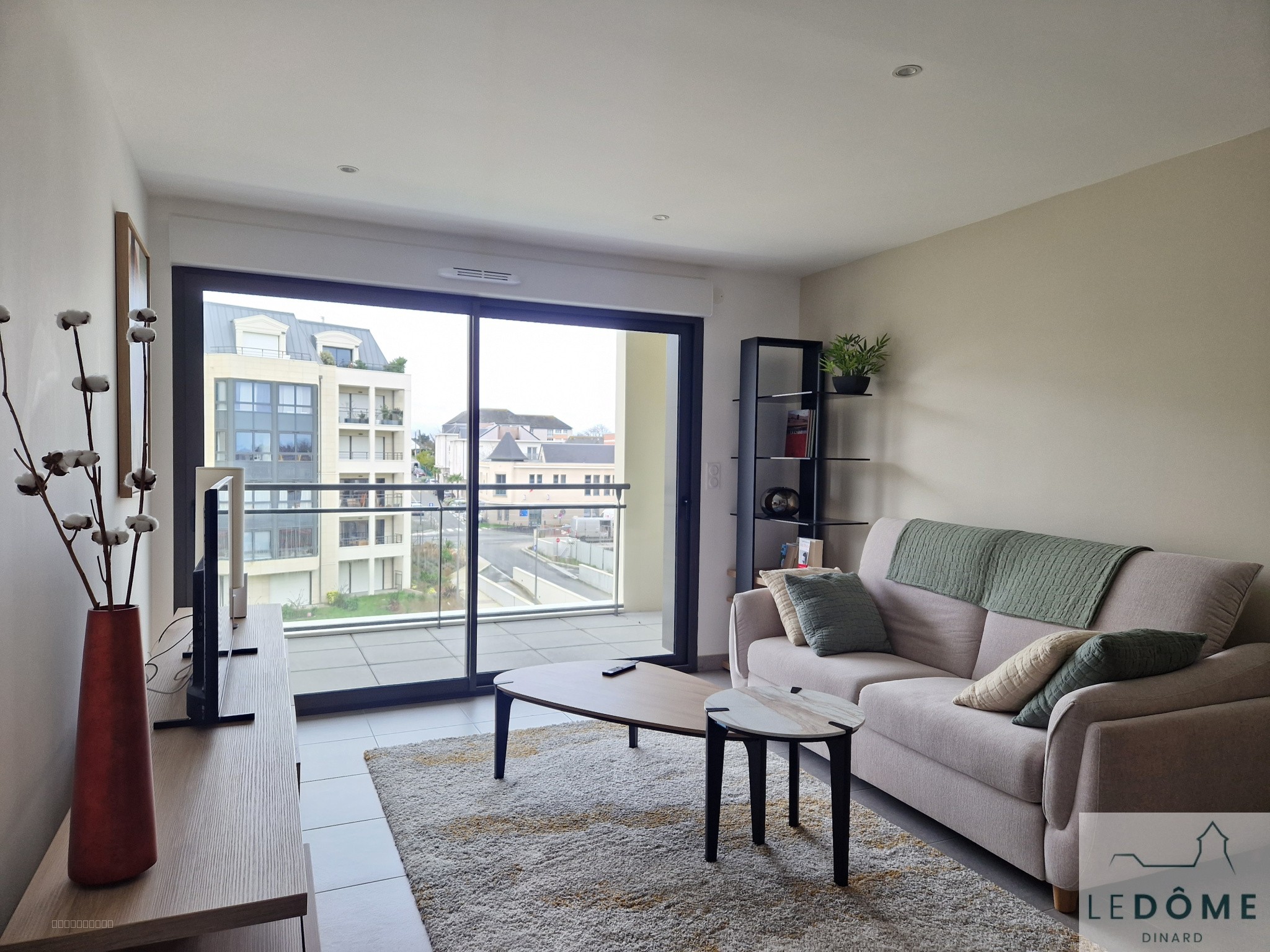 Appartement à vendre à Dinard en exclusivité Type 2 avec balcon Ouest ascenseur et garage — photo 2
