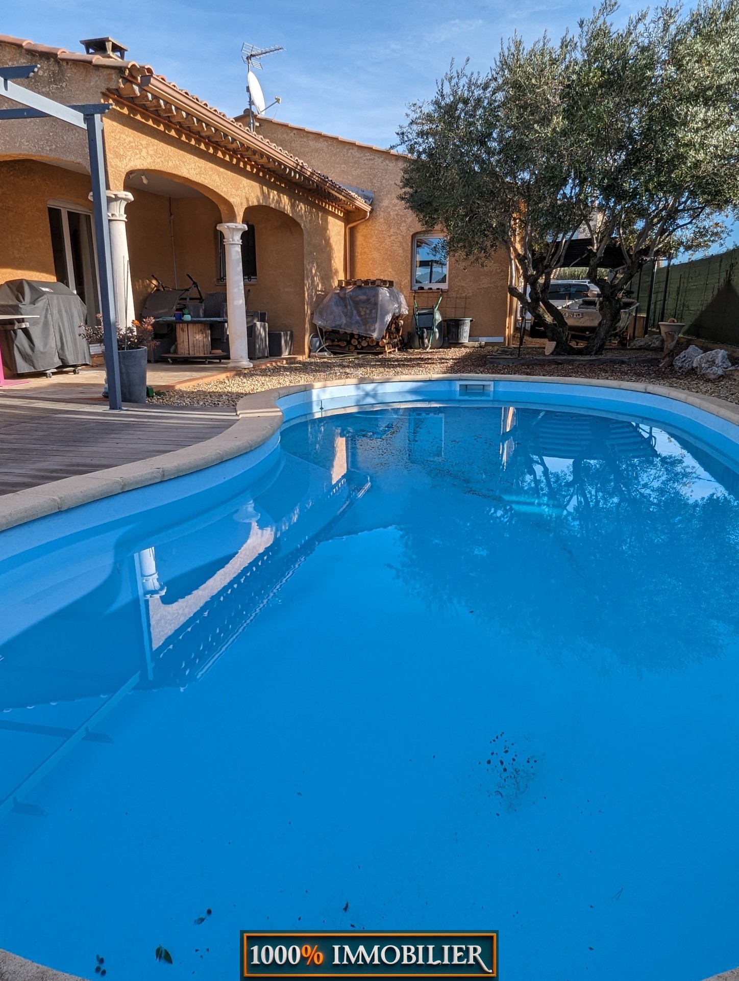 Belle villa de plain pied avec piscine — photo 3