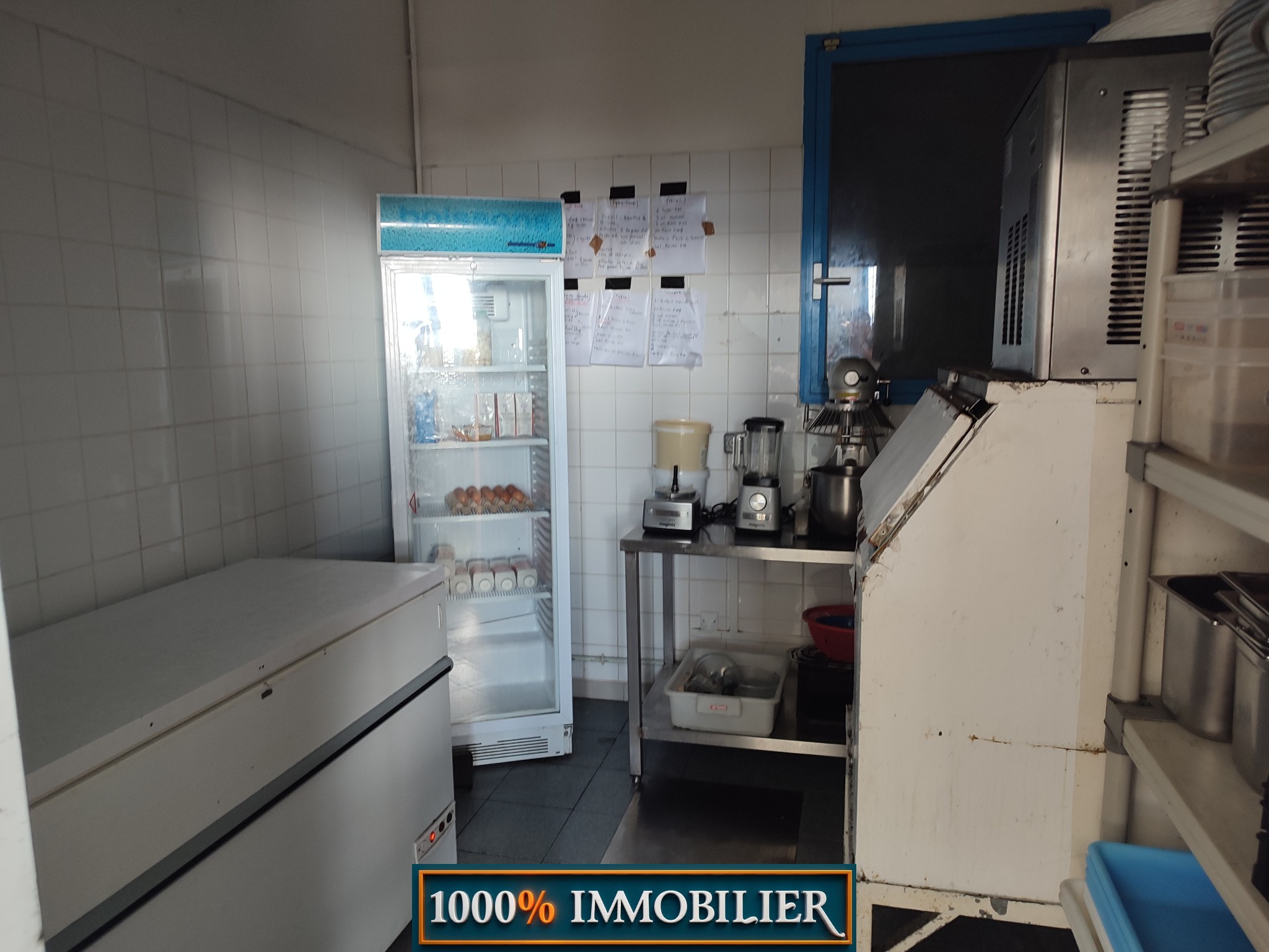 FONDS DE COMMERCE RESTAURANT 460 M2  + LICENCE IV + TERRASSES — photo 17
