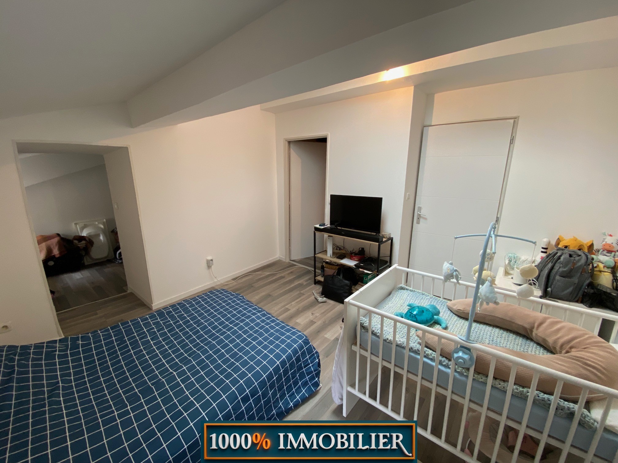 Maison de village en centre ville — photo 8
