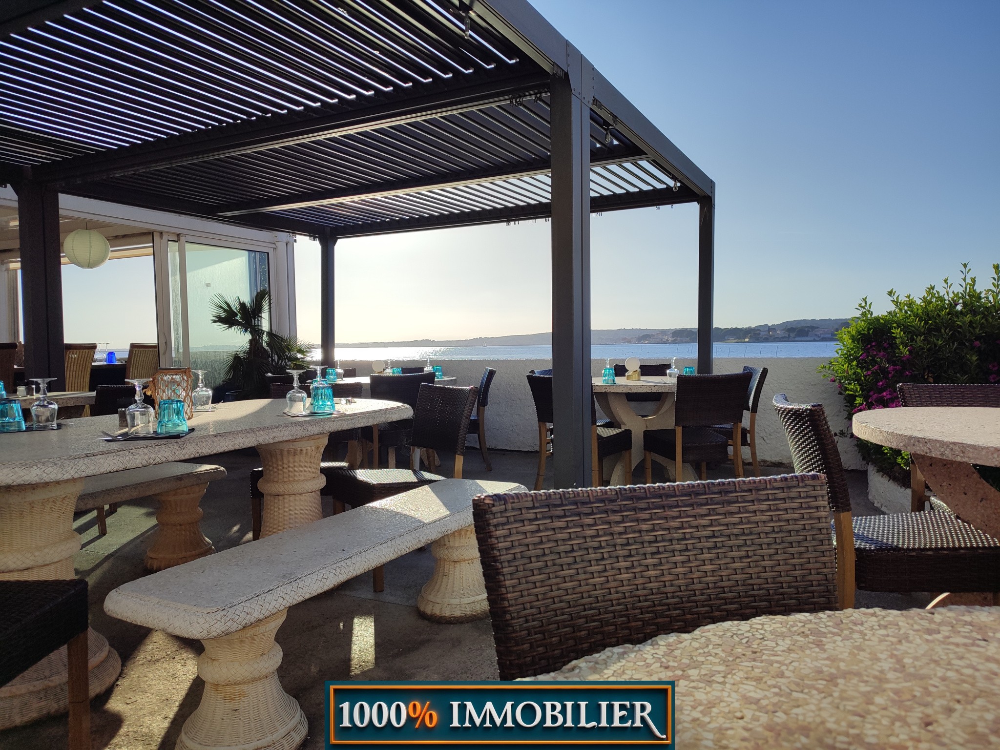 FONDS DE COMMERCE RESTAURANT 460 M2  + LICENCE IV + TERRASSES — photo 6