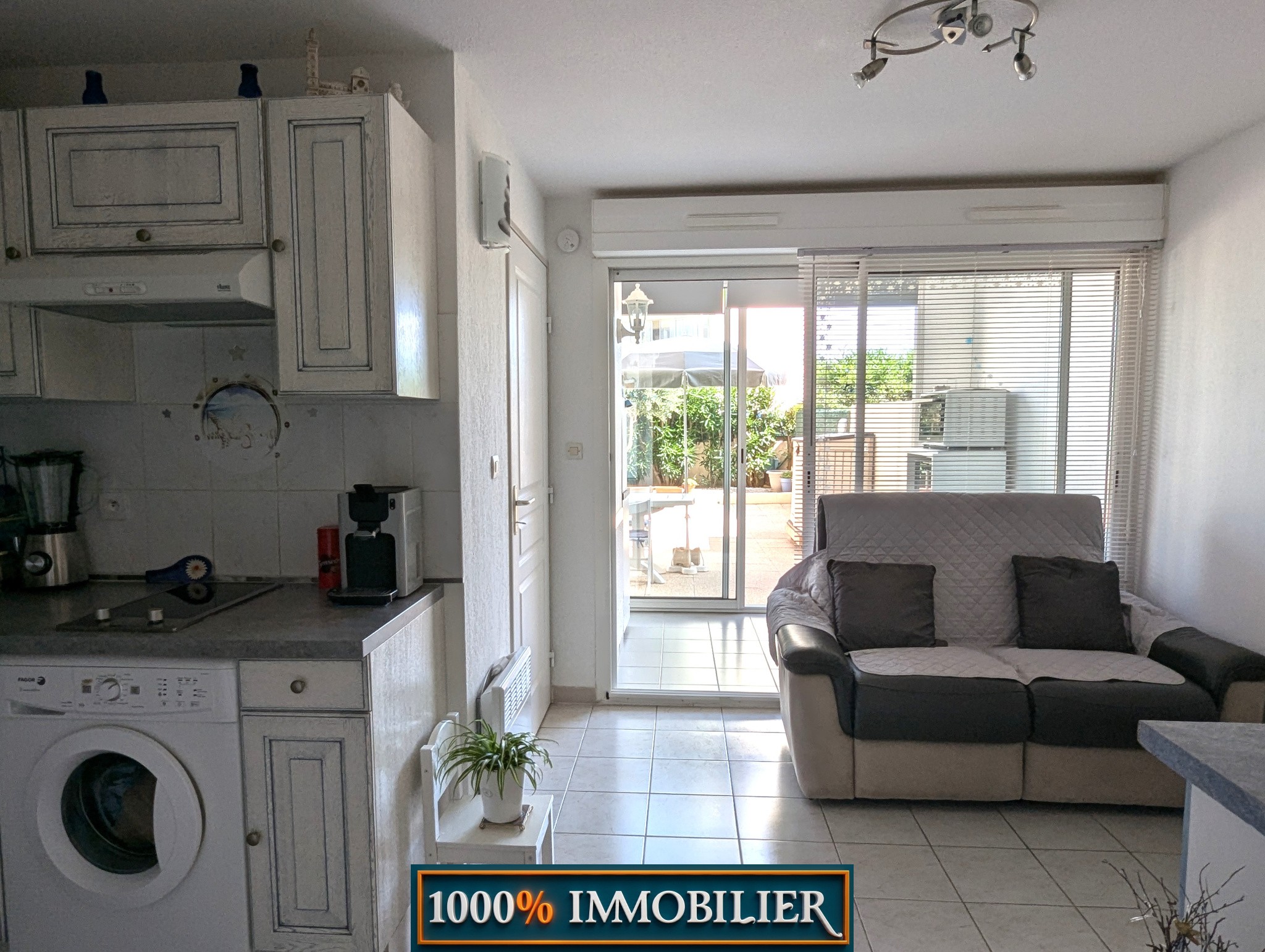 Beau T2 bis + terrasse 48m2 + parking — photo 13