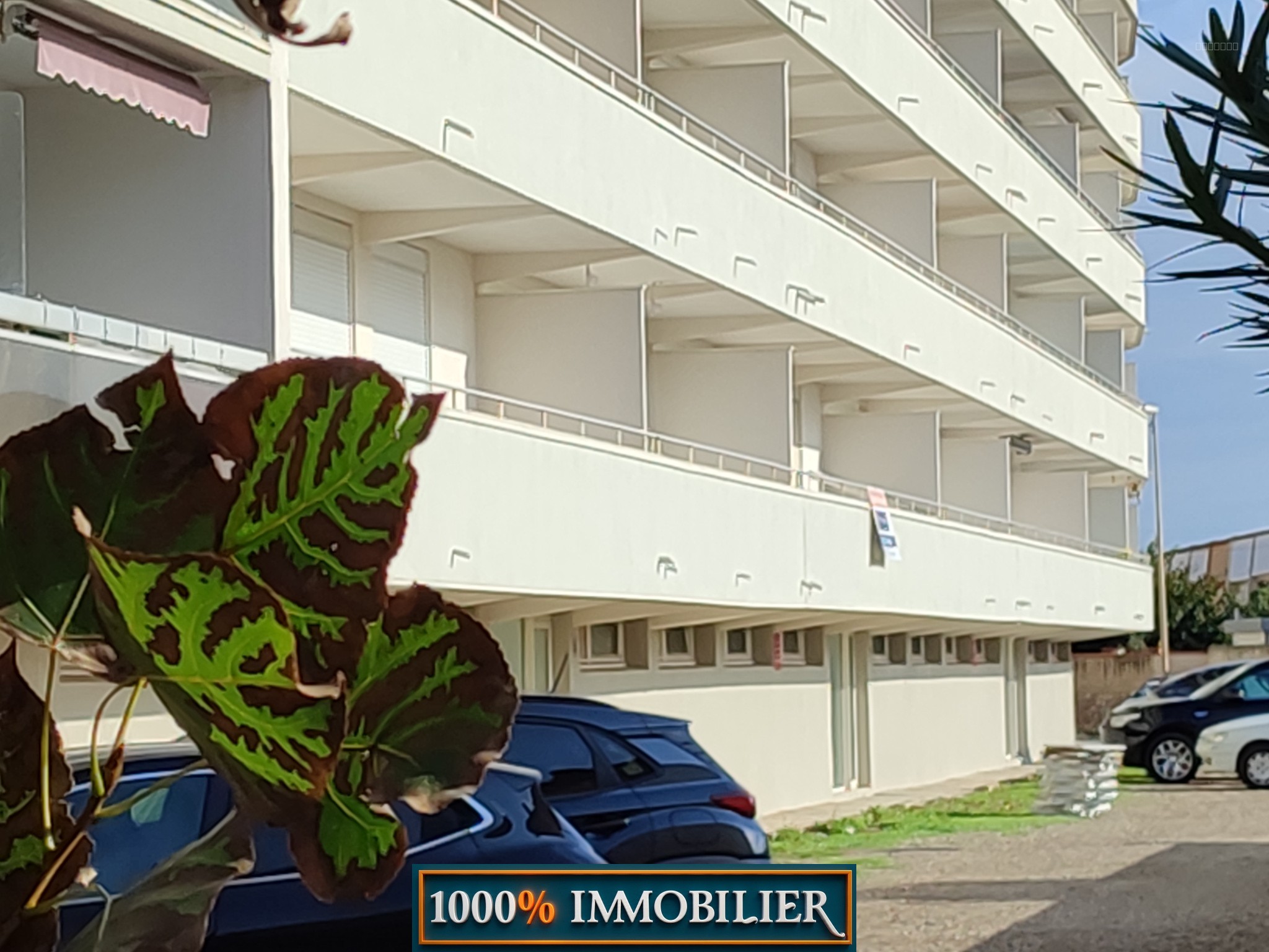 87m2, BORD DE PLAGE A 50 M      ' SOUS OFFRE ACCEPTÉE' — photo 3