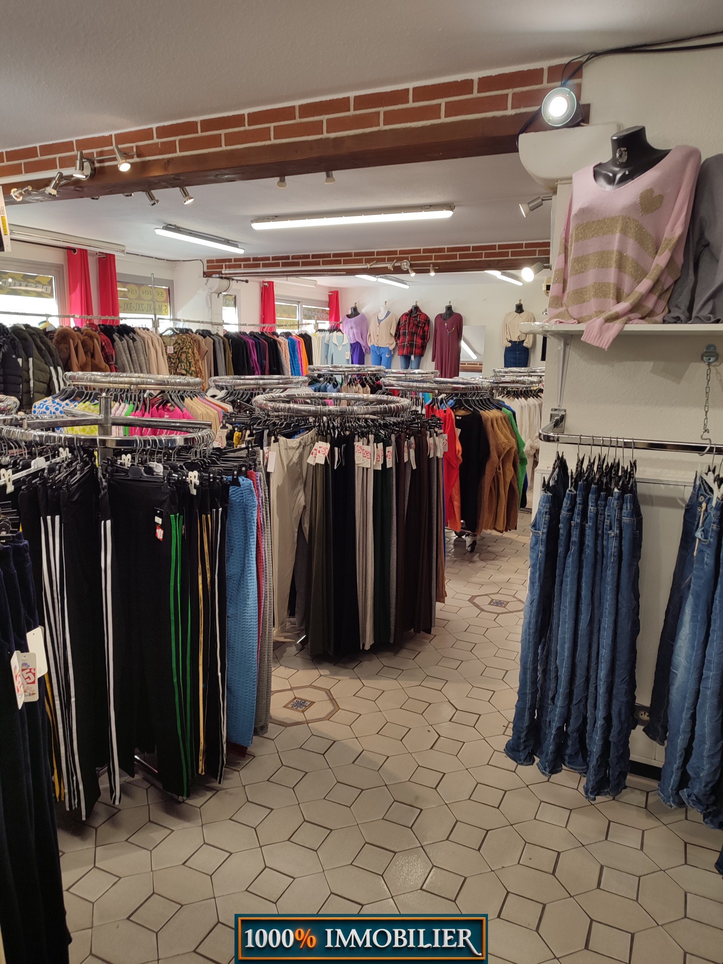 LOCAL COMMERCIAL VALRAS-PLAGE :   FOND DE COMMERCE + STUDIO — photo 4
