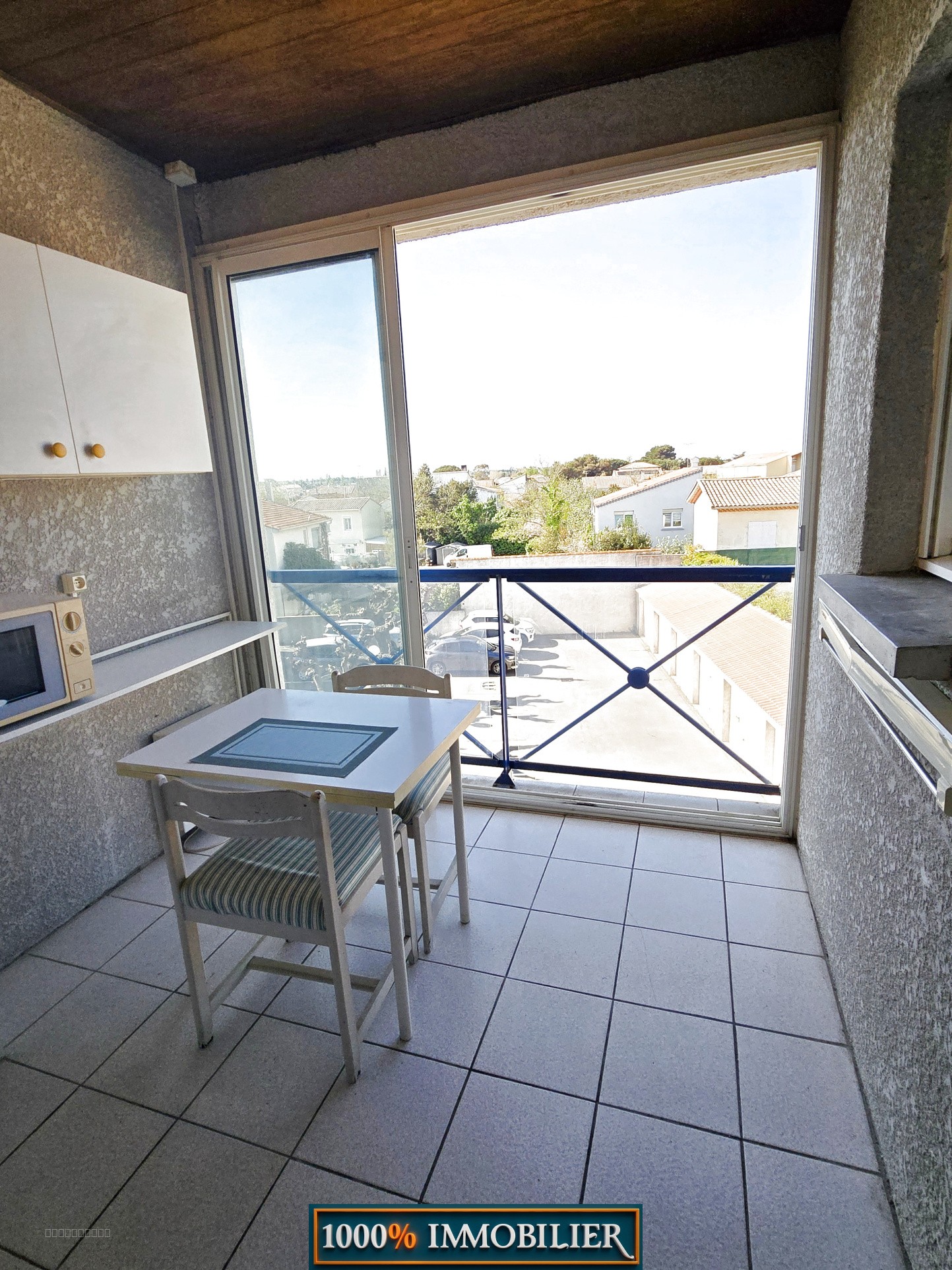 Appartement T3 avec terrasse, place de parking, ascenseur et piscine — photo 4