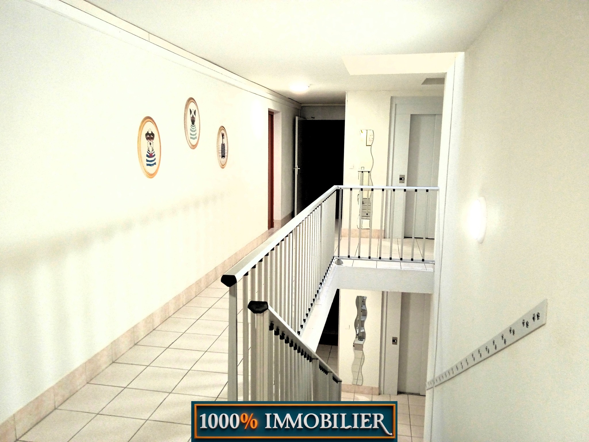 Appartement T3 avec terrasse, place de parking, ascenseur et piscine — photo 7