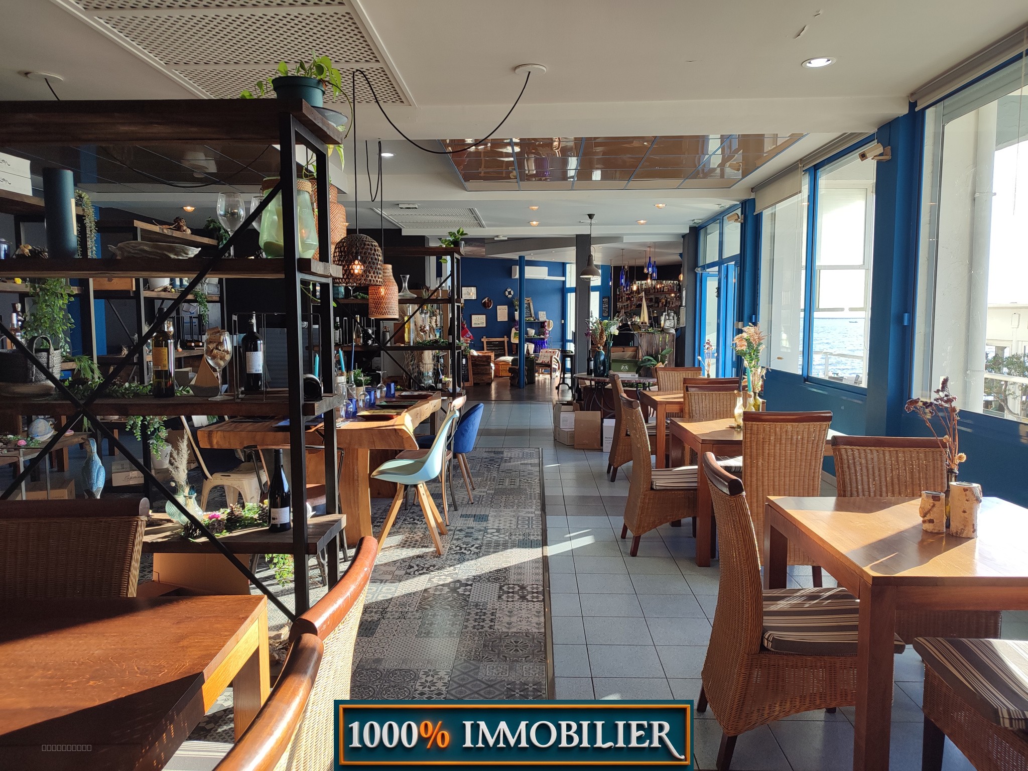FONDS DE COMMERCE RESTAURANT 460 M2  + LICENCE IV + TERRASSES — photo 10
