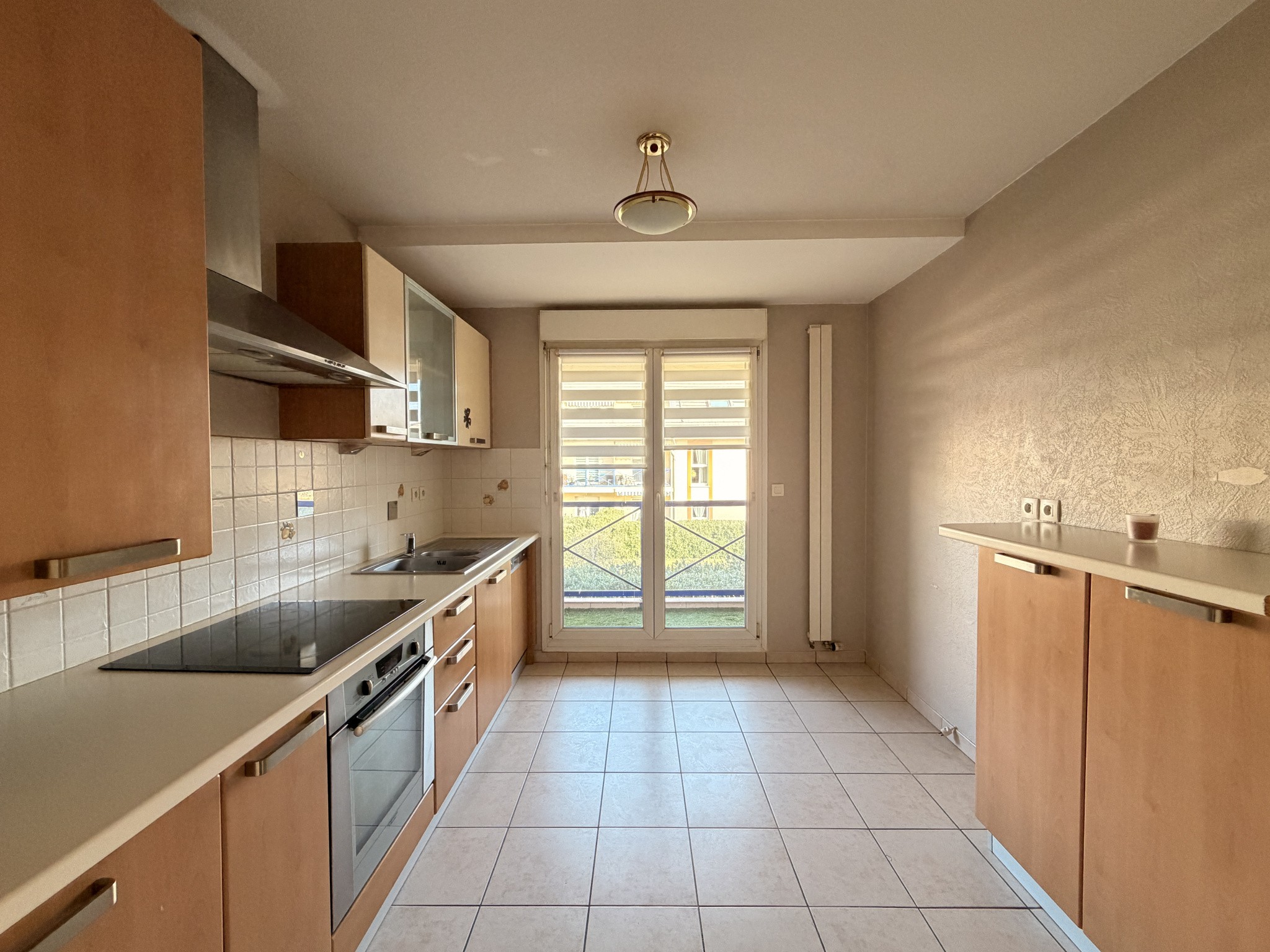 Appartement F3 Balcon, Terrasse, Garage et Parking — photo 3