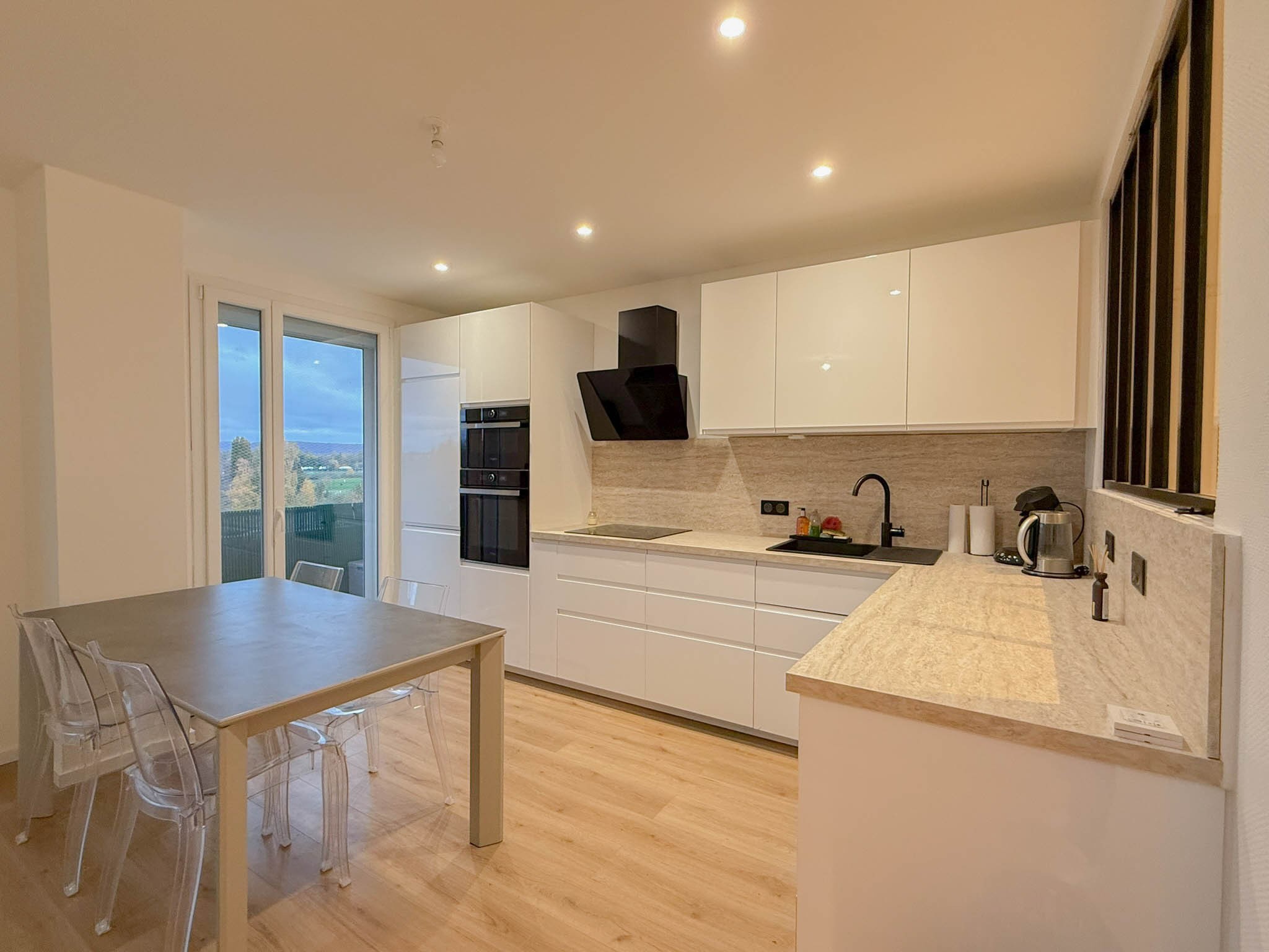Appartement F3 58.5 m2 meublé — photo 2
