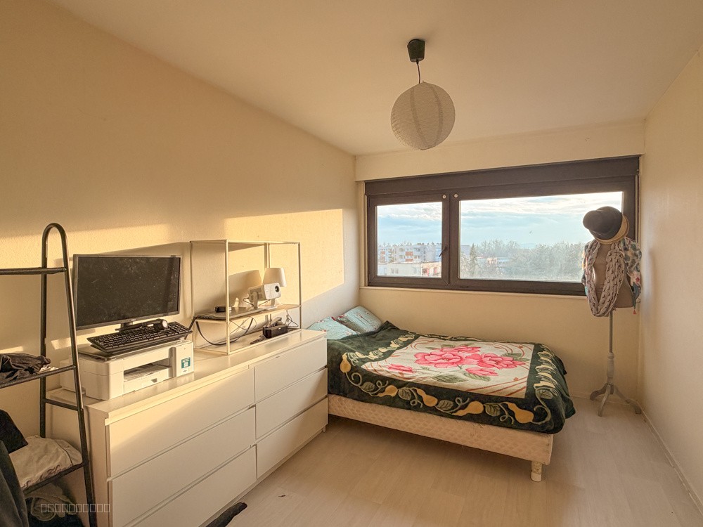 Appartement dernier étage à acheter à Le Ban Saint Martin — photo 4
