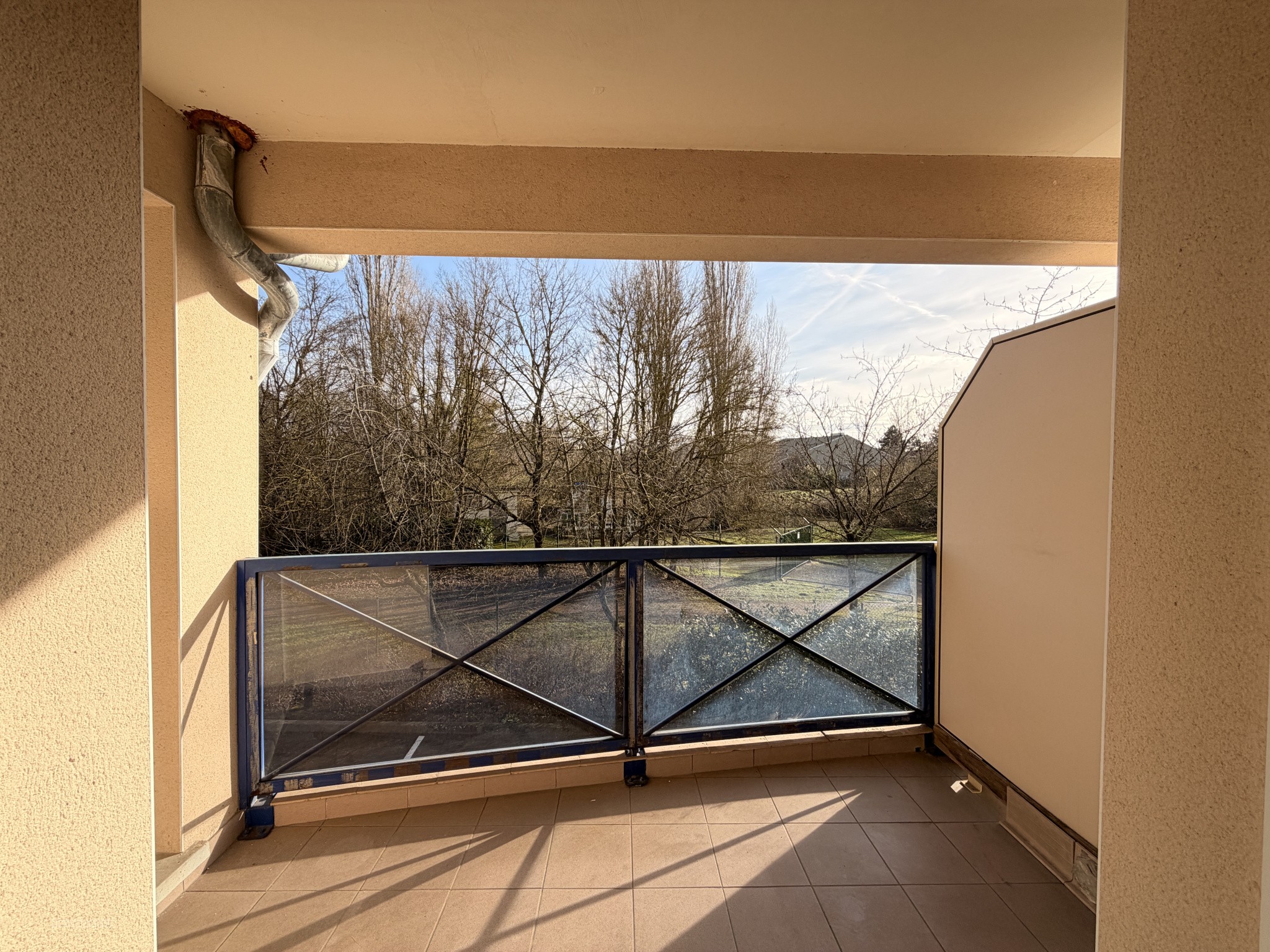 Appartement F3 Balcon, Terrasse, Garage et Parking — photo 8