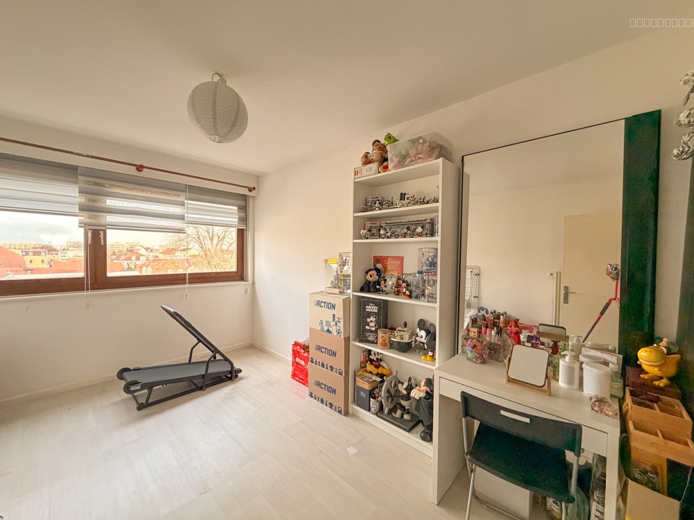 Appartement dernier étage à acheter à Le Ban Saint Martin — photo 9