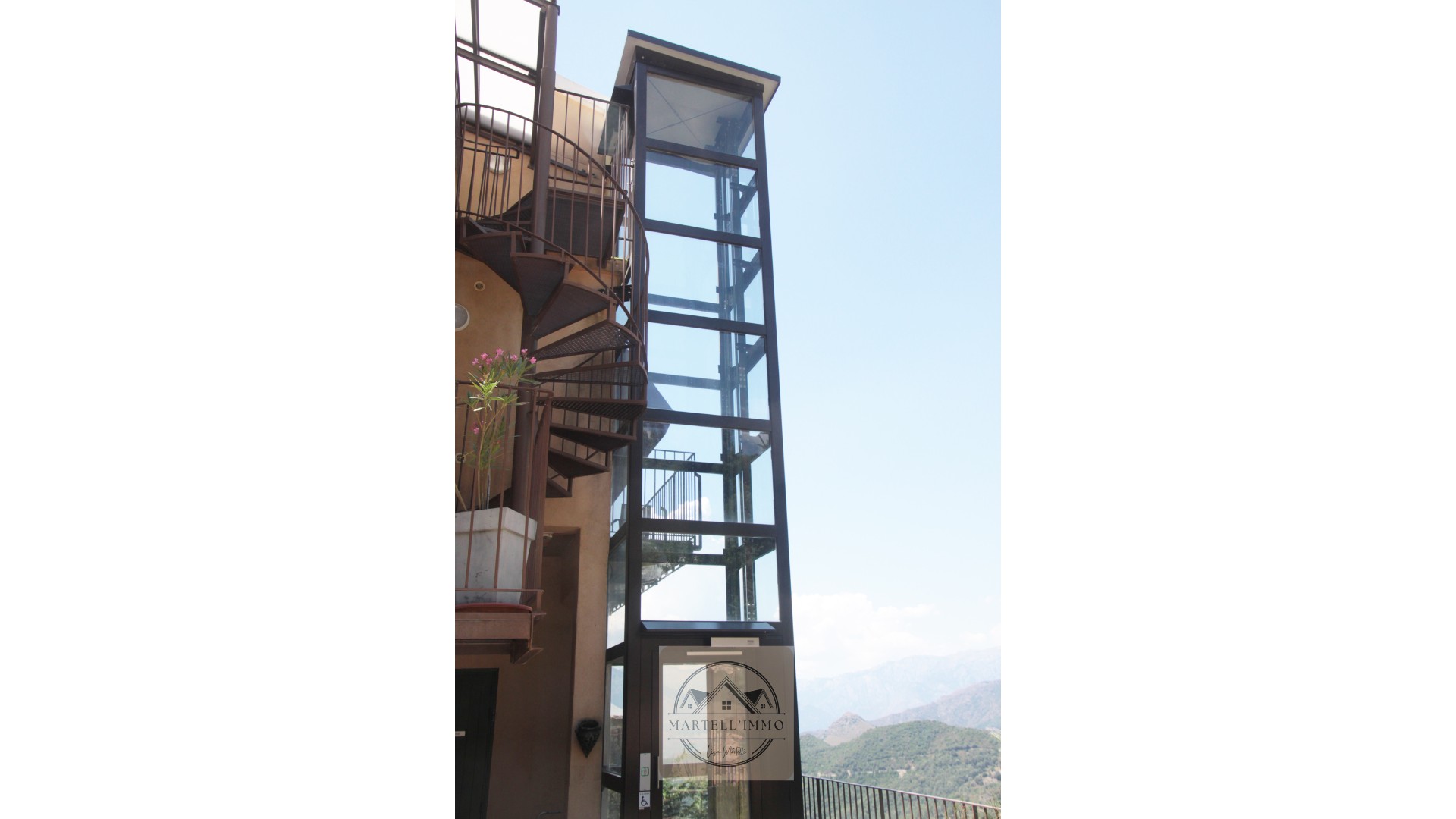 Propriété de caractère avec vue montagne   296,51 m2 habitables sur 598,02 m2 bâtis et 1 675 m2 de terrain — photo 20