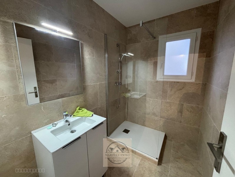A LOUER - Appartement T4 Résidence Montesoro — photo 10