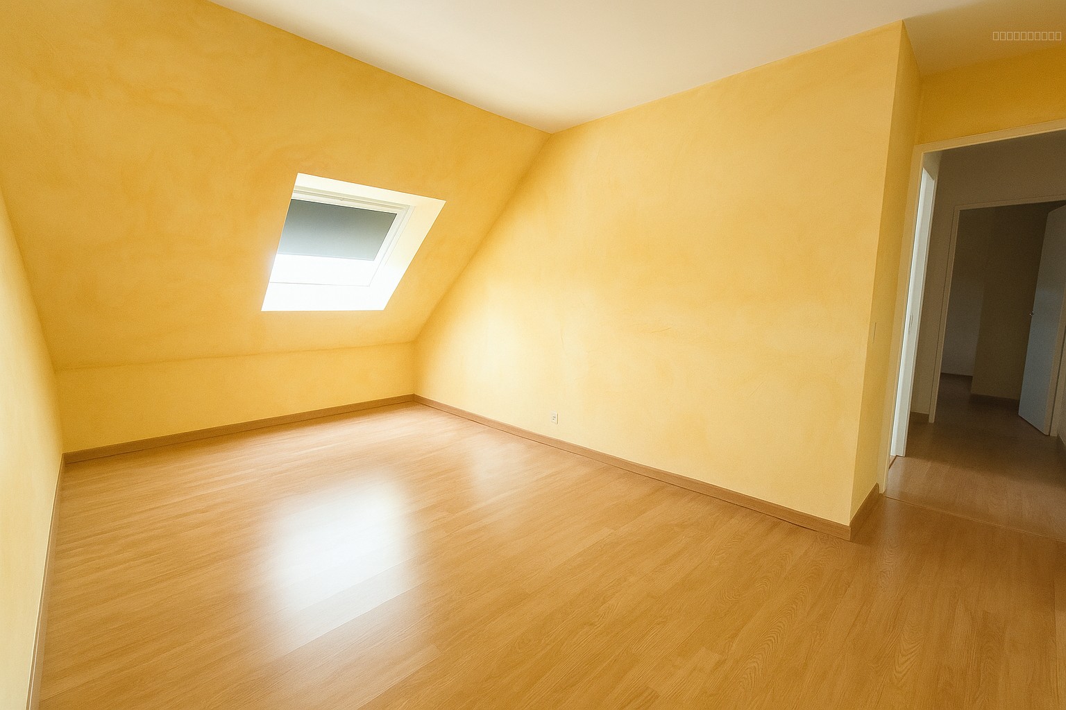 Duplex lumineux avec ascenseur   3 chambres   90 m2   Beauchamp centre — photo 7
