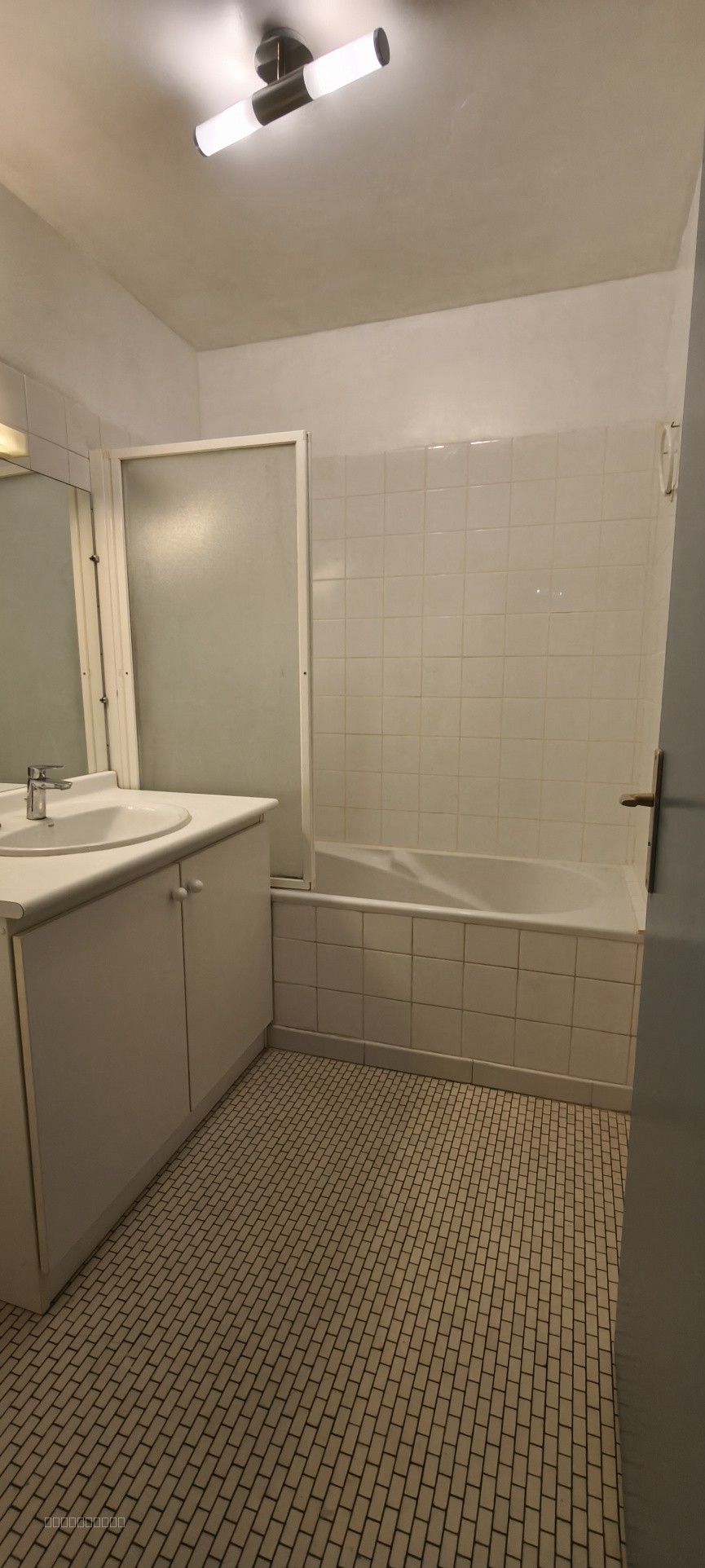 Appartement 2 pièces   52 m2   Calme absolu et vue dégagée sur la forêt — photo 6