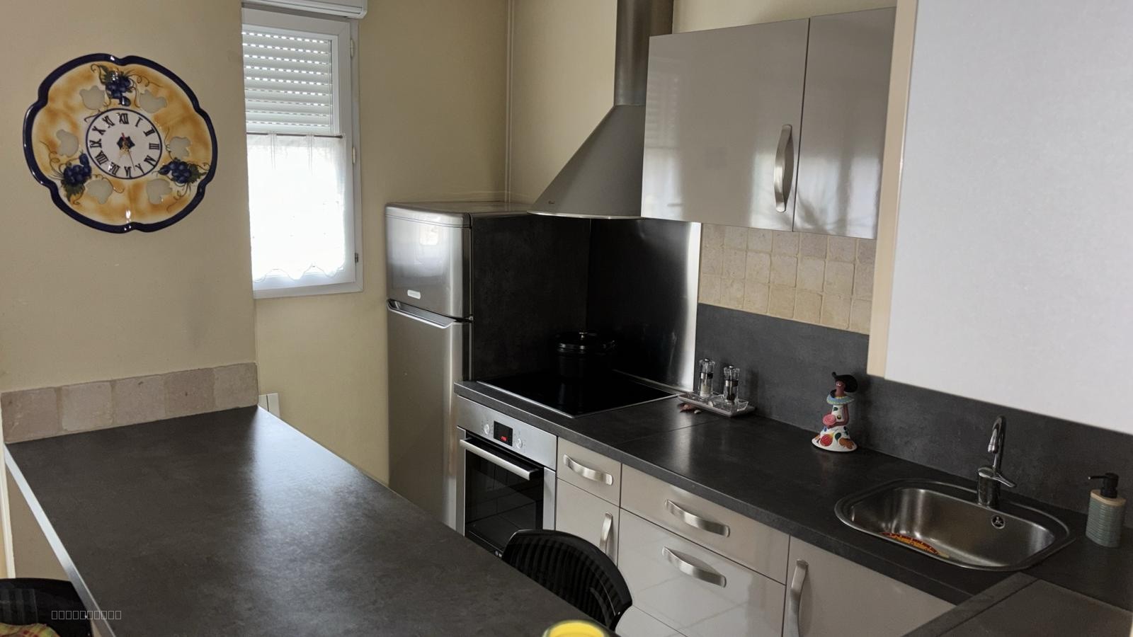 Appartement T3/F3 de 59 m2, Proche Bezon — photo 2