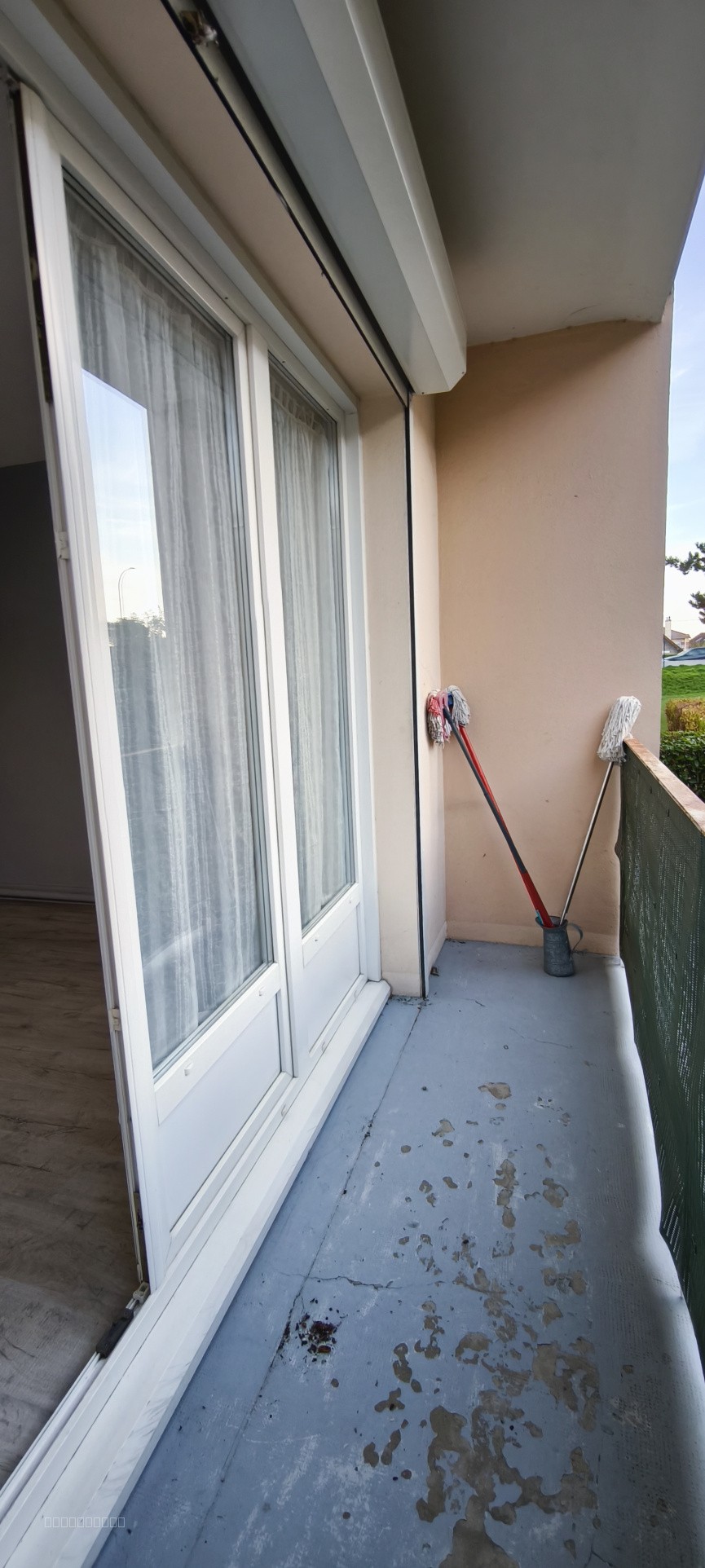 T3 lumineux de 45 m2   Résidence fermée et verdoyante   Conflans-Sainte-Honorine — photo 2