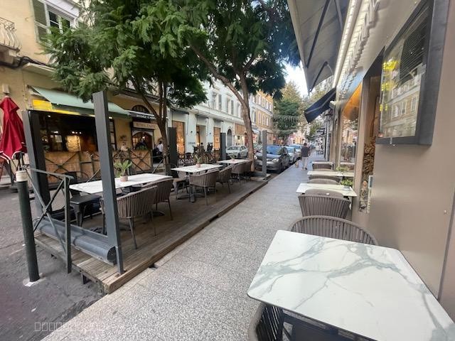 FONDS DE COMMERCE RESTAURATION AVEC TERRASSE BASTIA CENTRE — photo 2