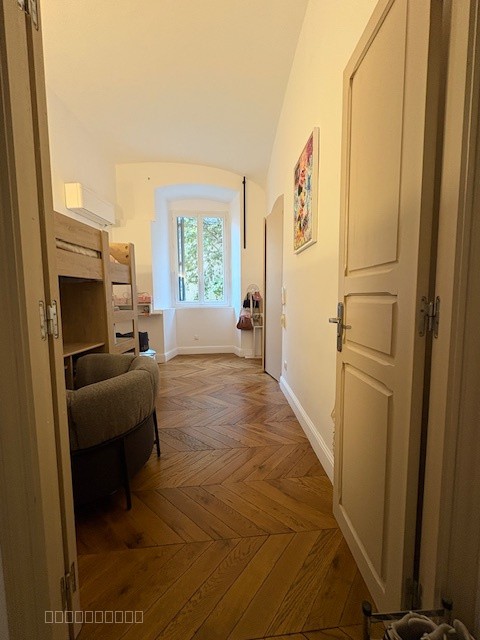 Bastia centre ville Superbe Appartement F4 rénové — photo 14