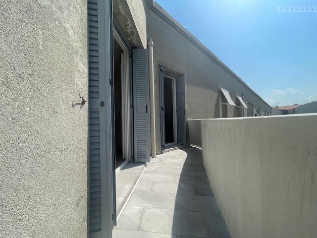 BASTIA CENTRE F3 TRAVERSANT AVEC ASCENSEUR ET VUE MER — photo 7