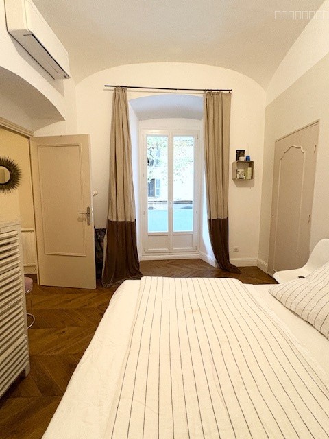 Bastia centre ville Superbe Appartement F4 rénové — photo 15