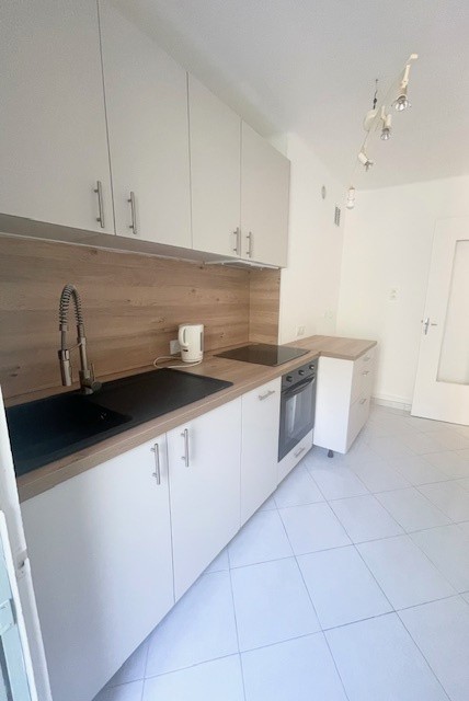 PIETRANERA  Appartement F2 vide avec terrasse et vue mer — photo 5