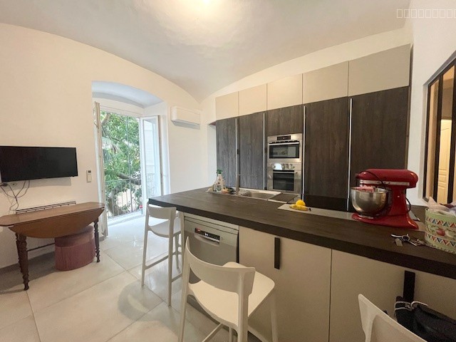 Bastia centre ville Superbe Appartement F4 rénové — photo 7
