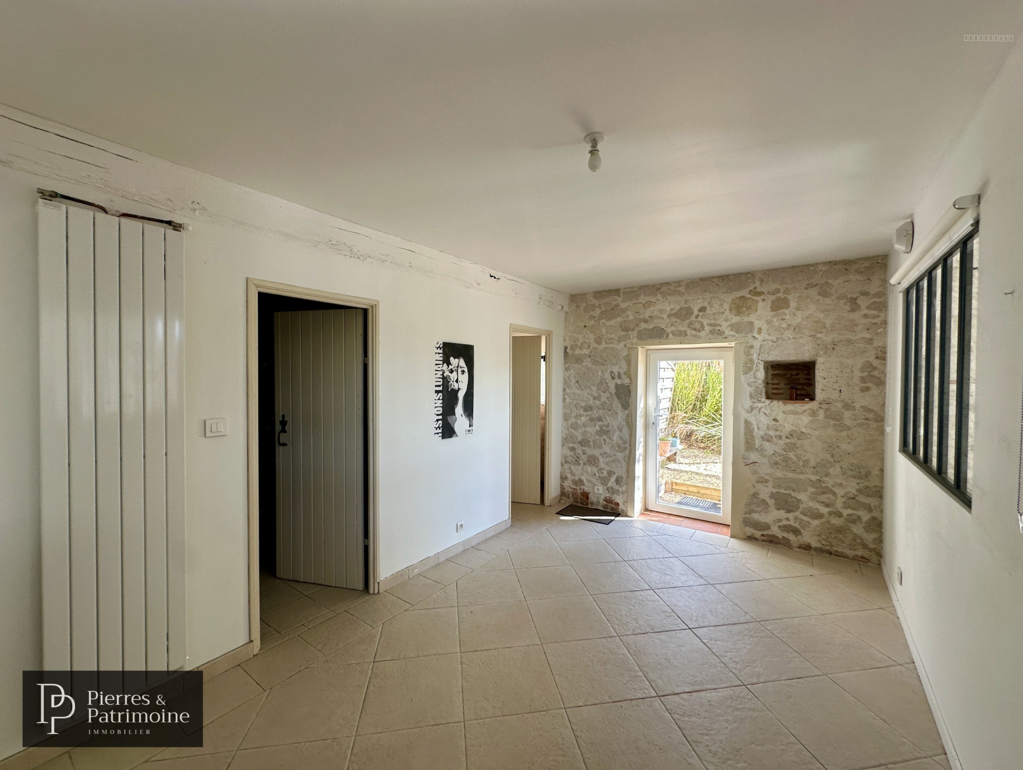 Belle maison 'loft' atypique avec parc arboré et piscine — photo 9