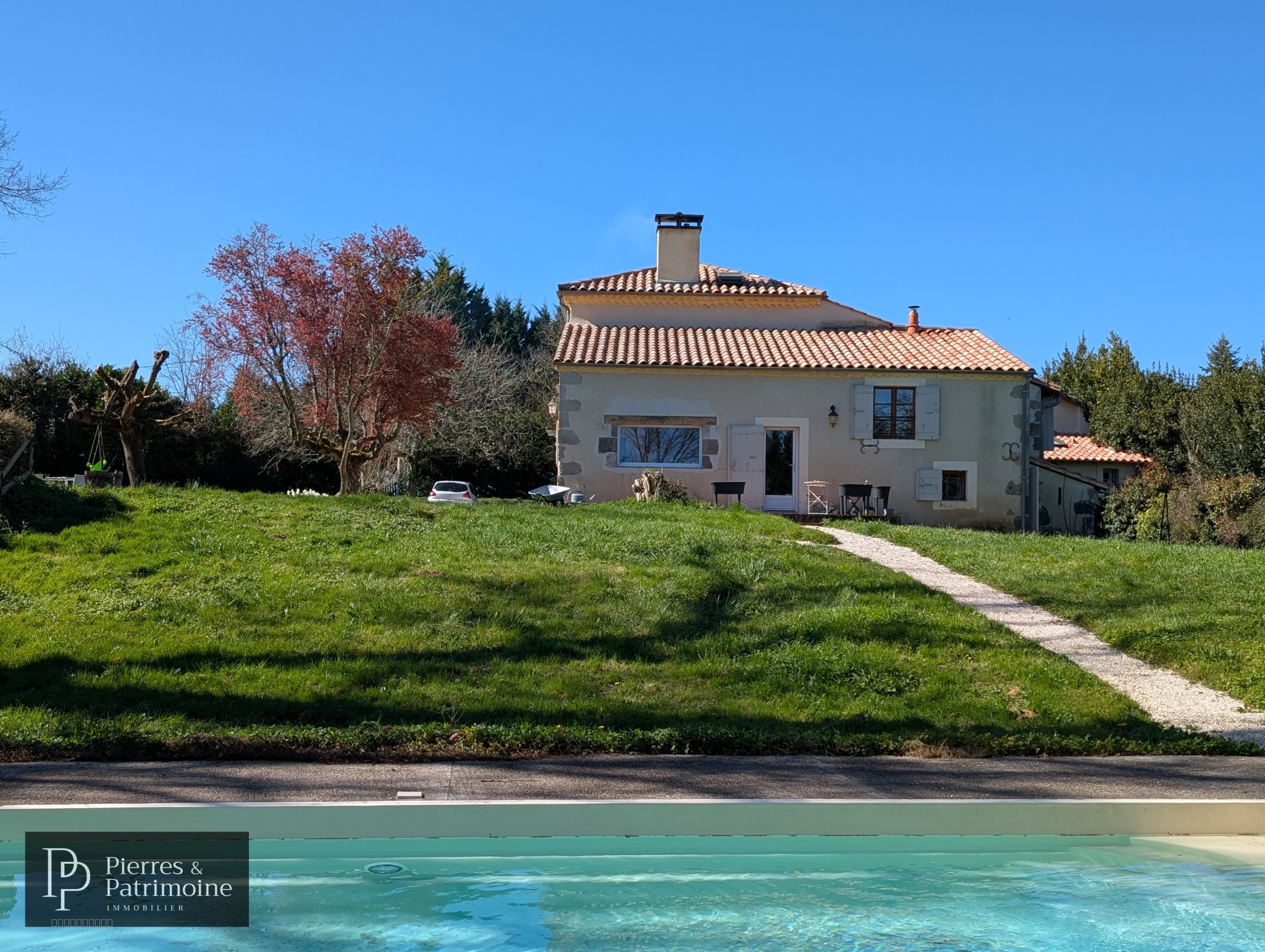 Maison gasconne avec piscine, dépendances dans un joli parc — photo 2
