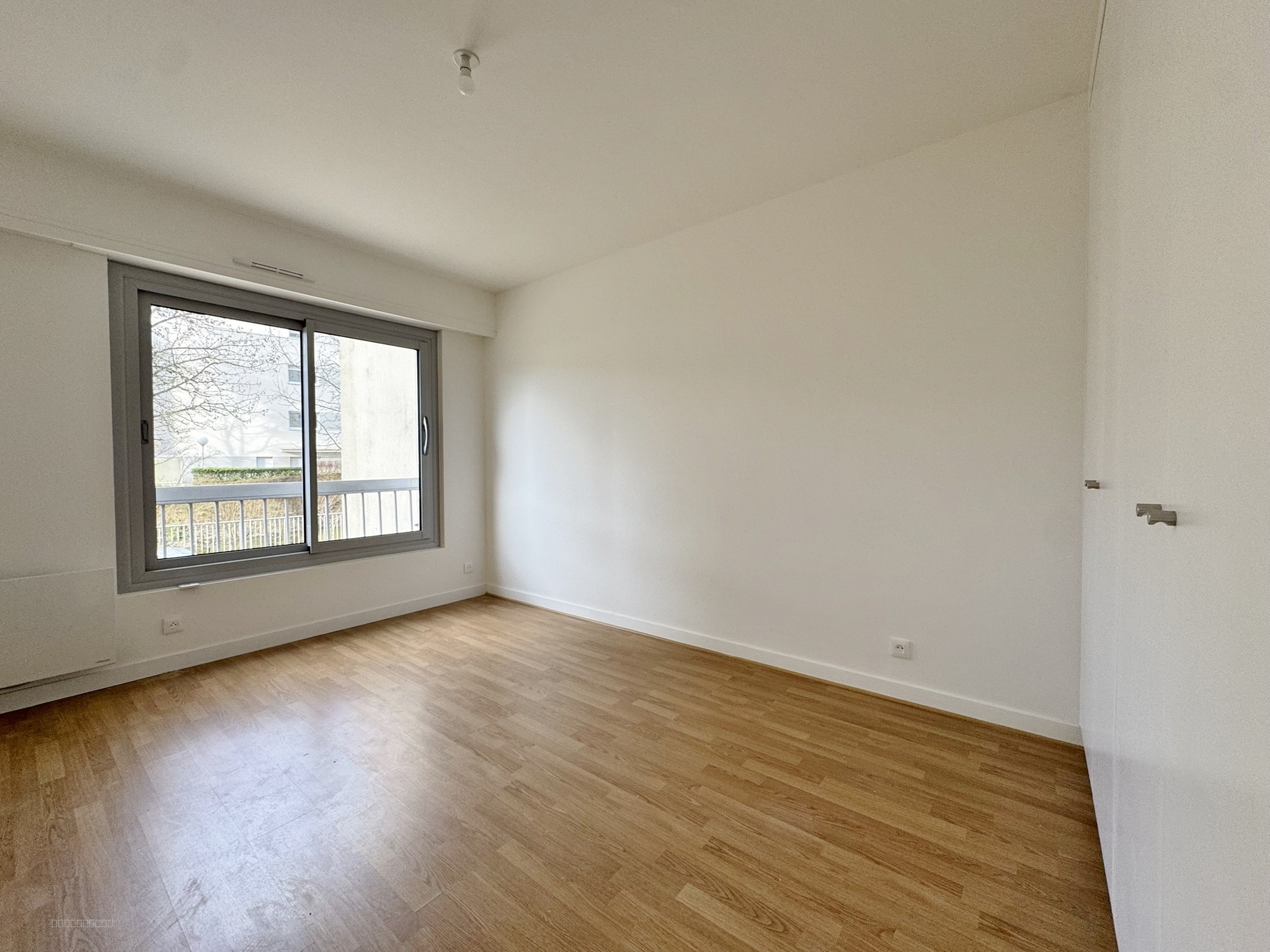 Appartement de Type 4 Entièrement Rénové — photo 10