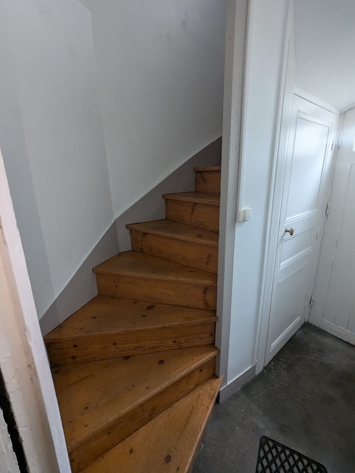Appartement dans Maison Individuelle Refait à Neuf — photo 3
