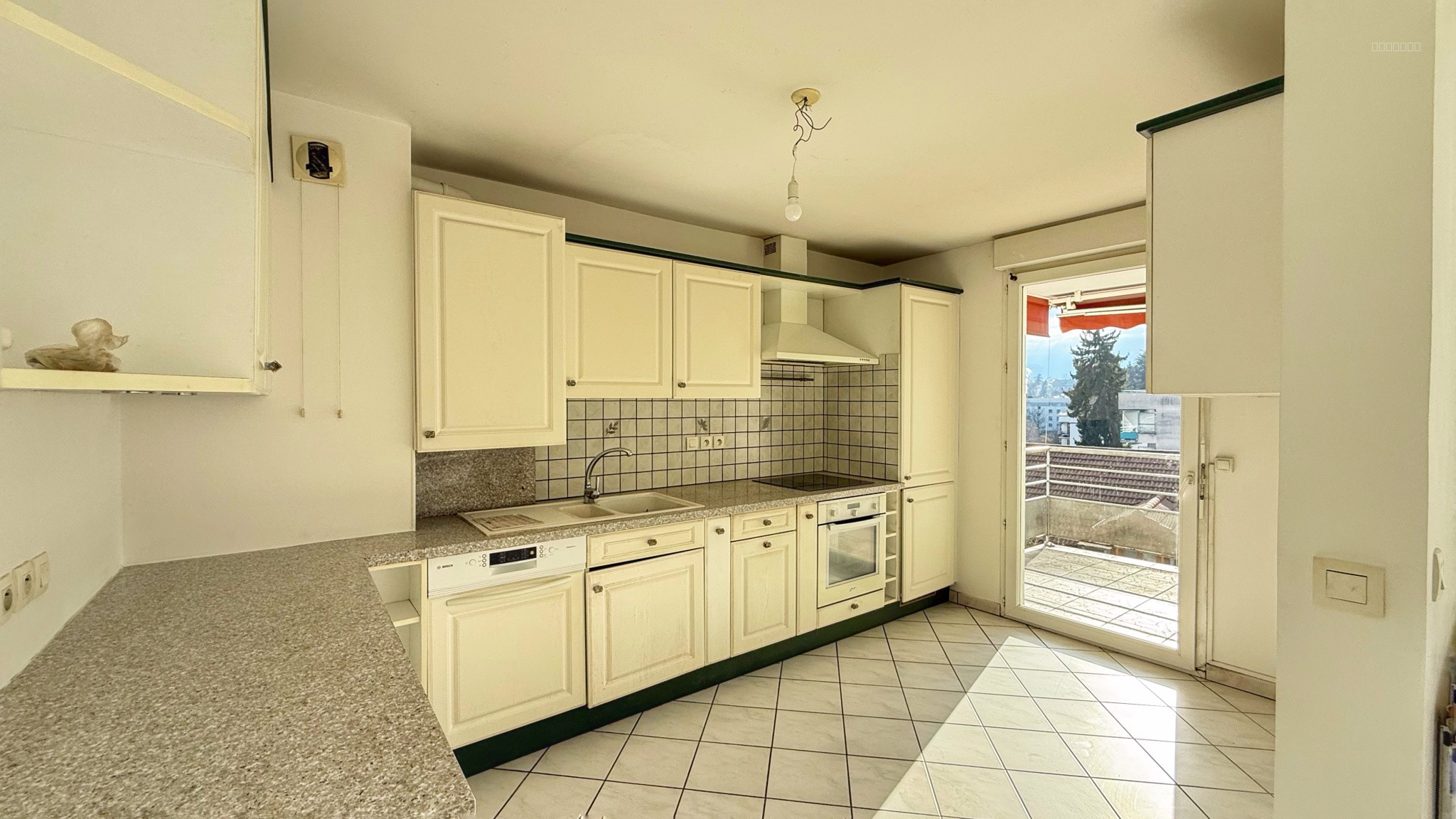 VOIRON Centre, T4 107,30 m2 + garage — photo 7