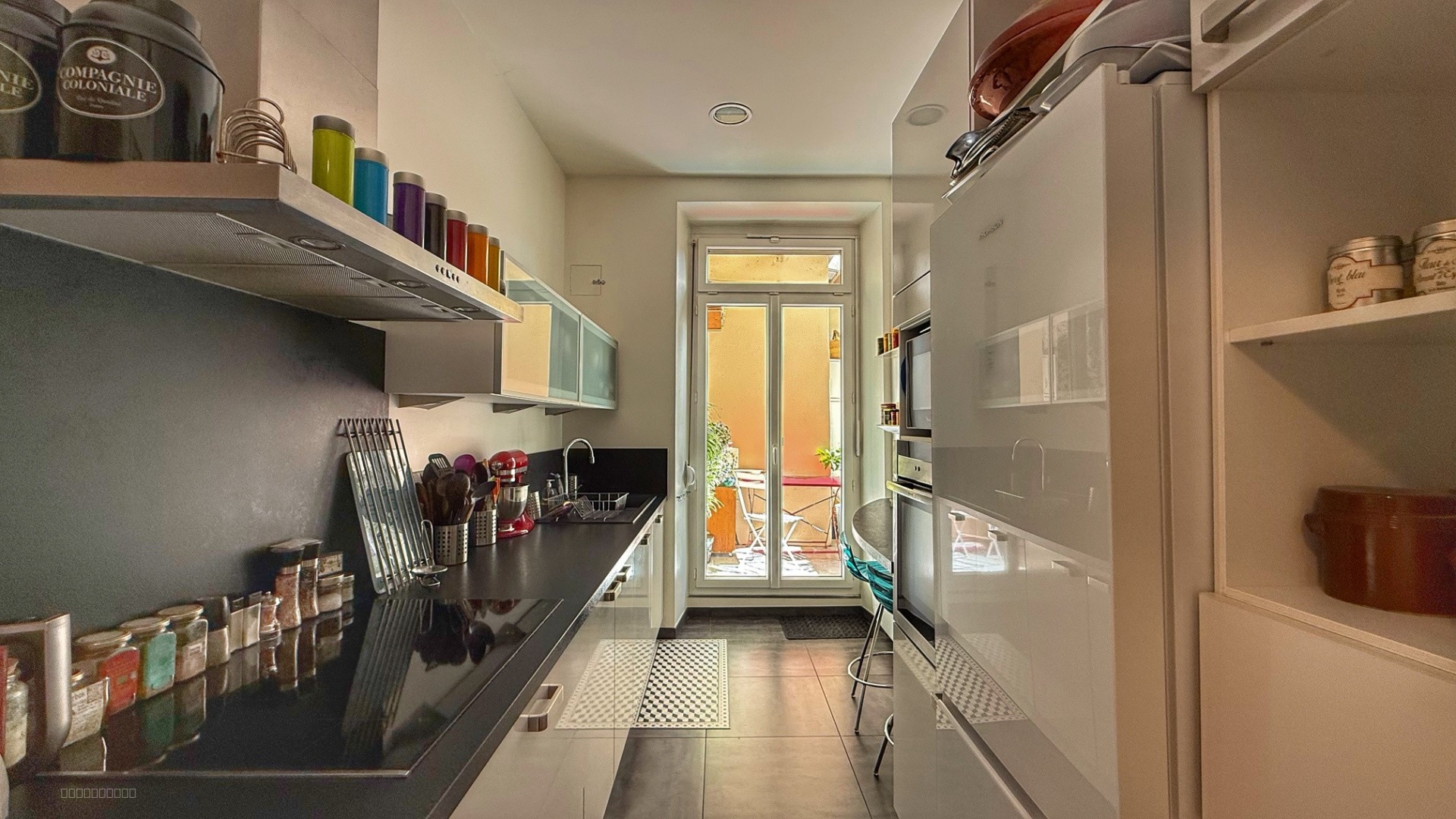 VOIRON, T3 B de 96 m2 avec terrasse et cave — photo 4