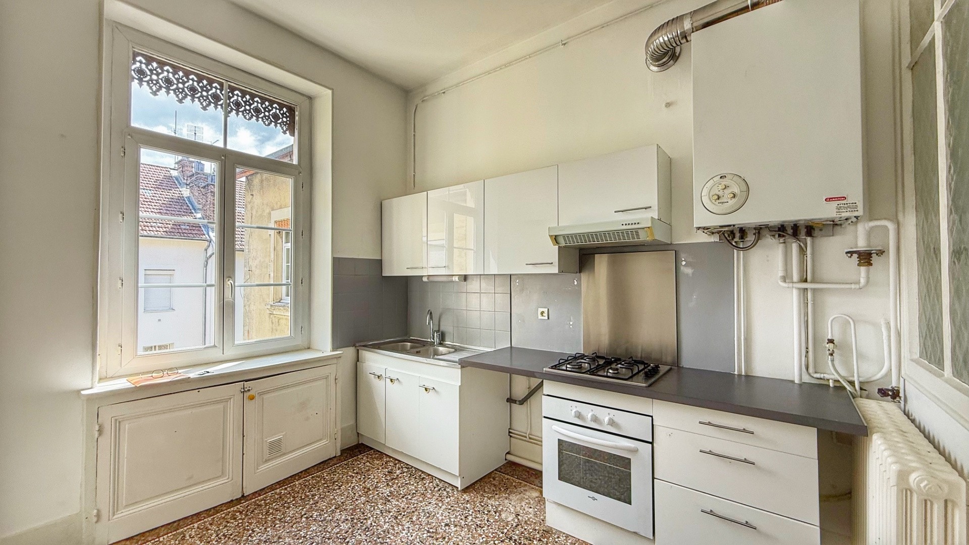 GRENOBLE - T6 164 m2 + balcons et dépendances — photo 15
