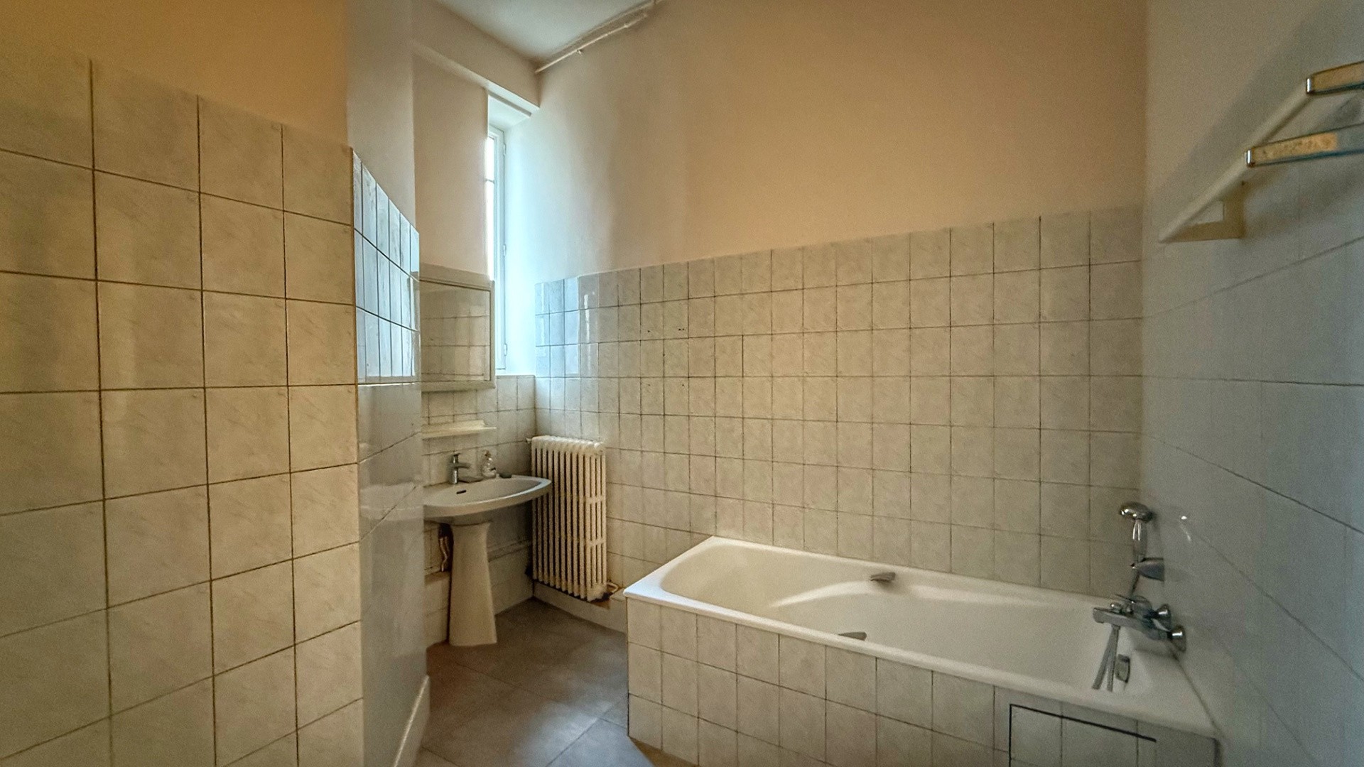VOIRON - T5- 115 m2 - 7 Balcons — photo 13