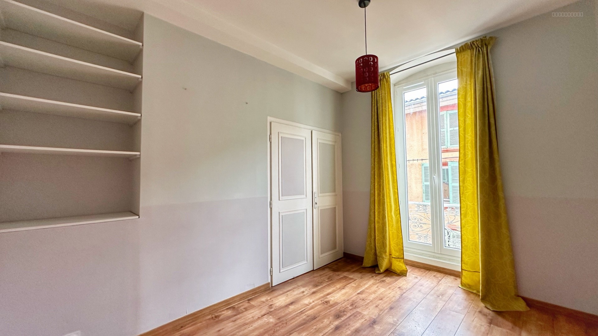 VOIRON, T3 88 m2 avec balcon — photo 11
