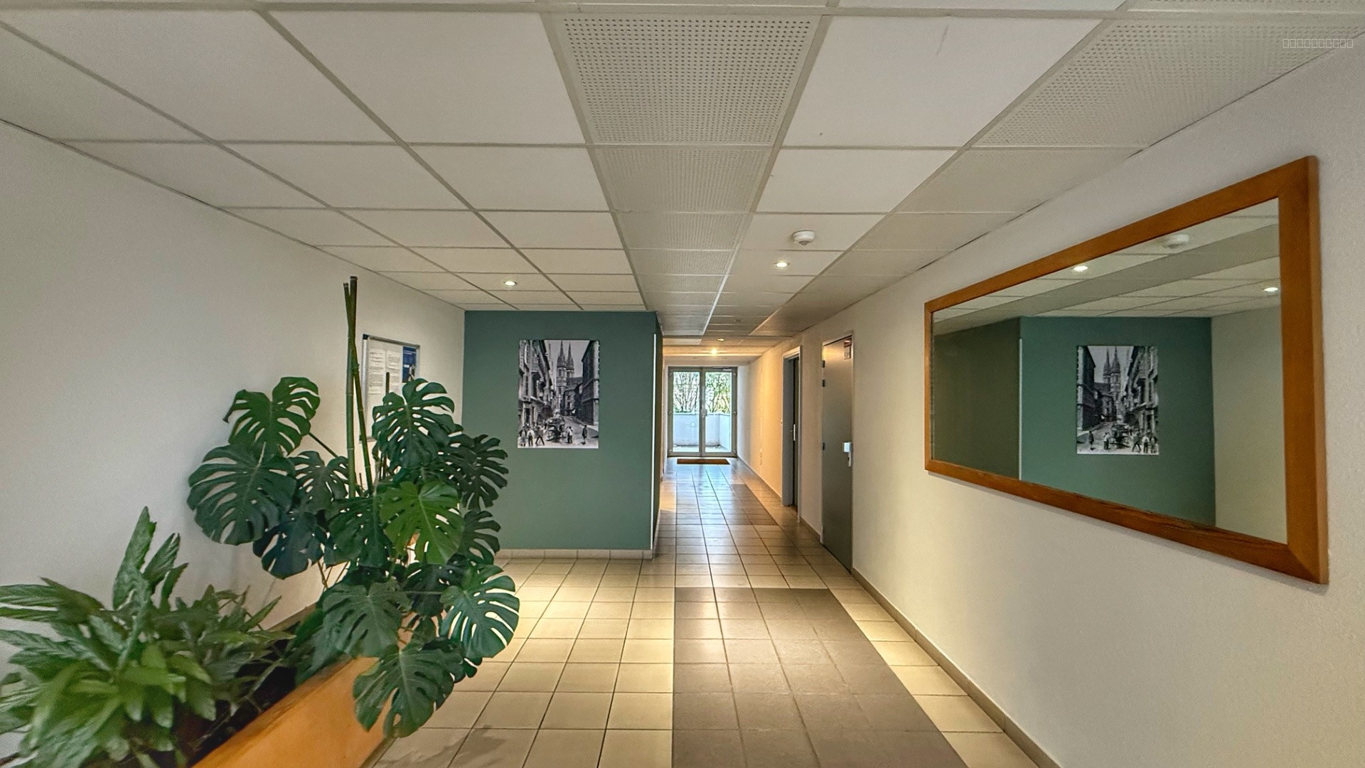 VOIRON Centre, T4 107,30 m2 + garage — photo 17