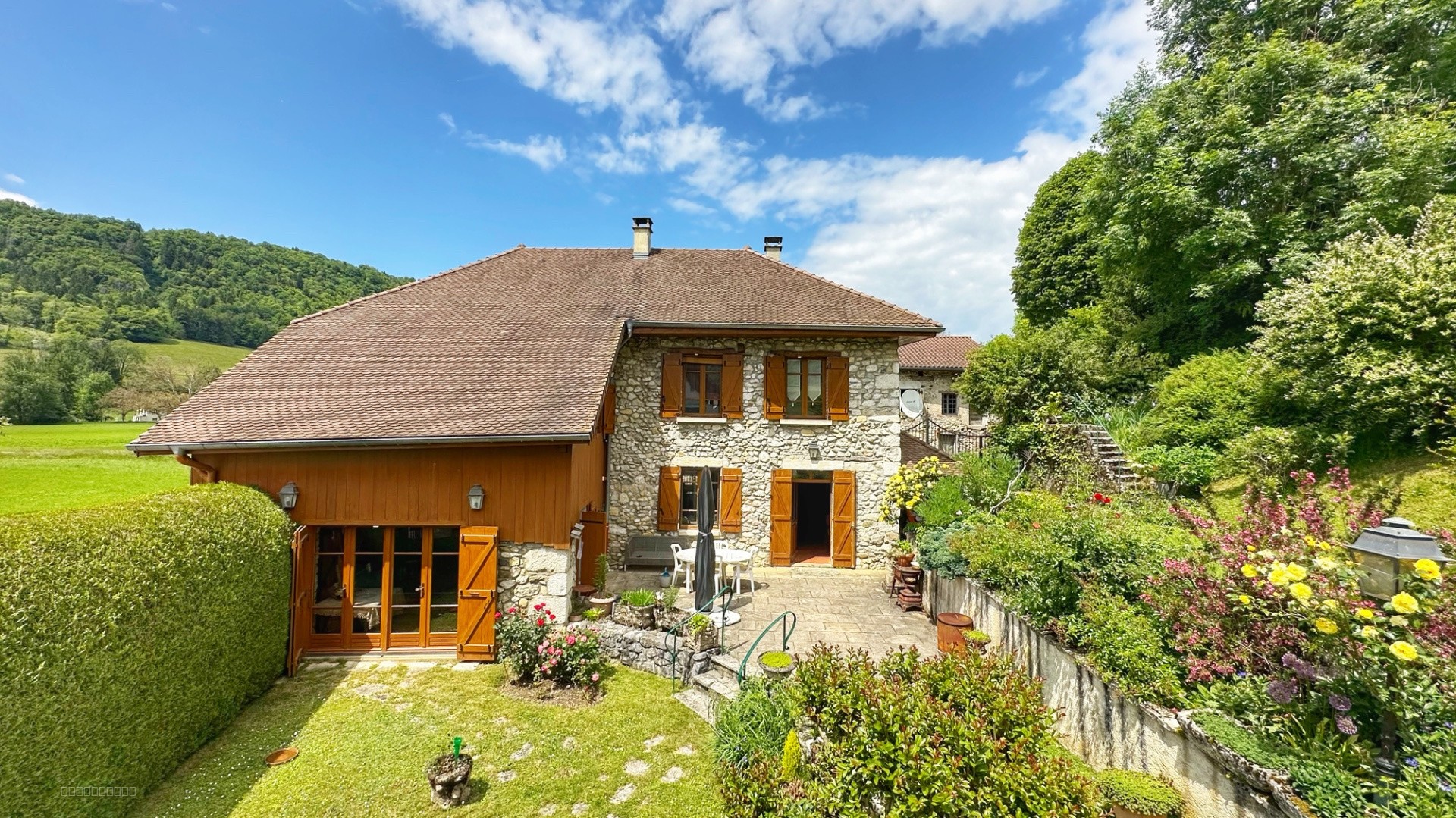SAINT-AUPRE, Propriété avec piscine — photo 2