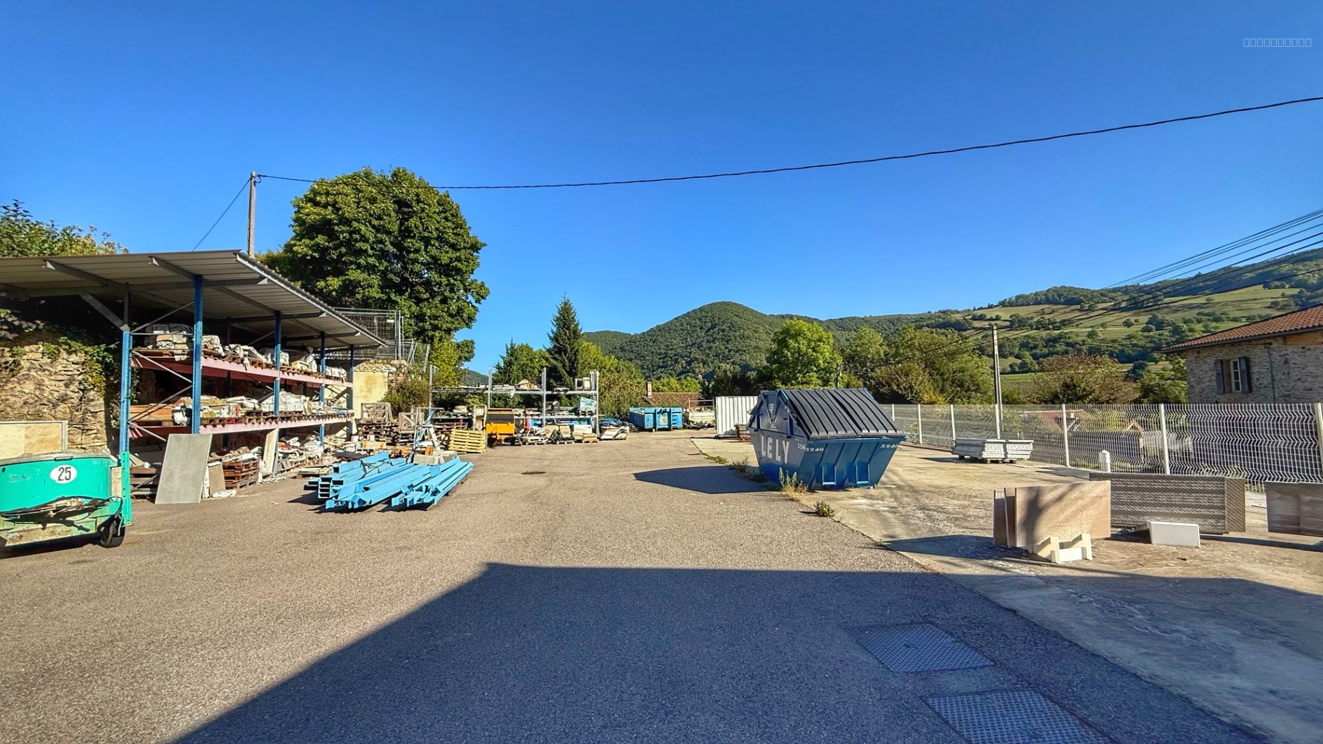 VOIRON - CHIRENS Local — photo 3