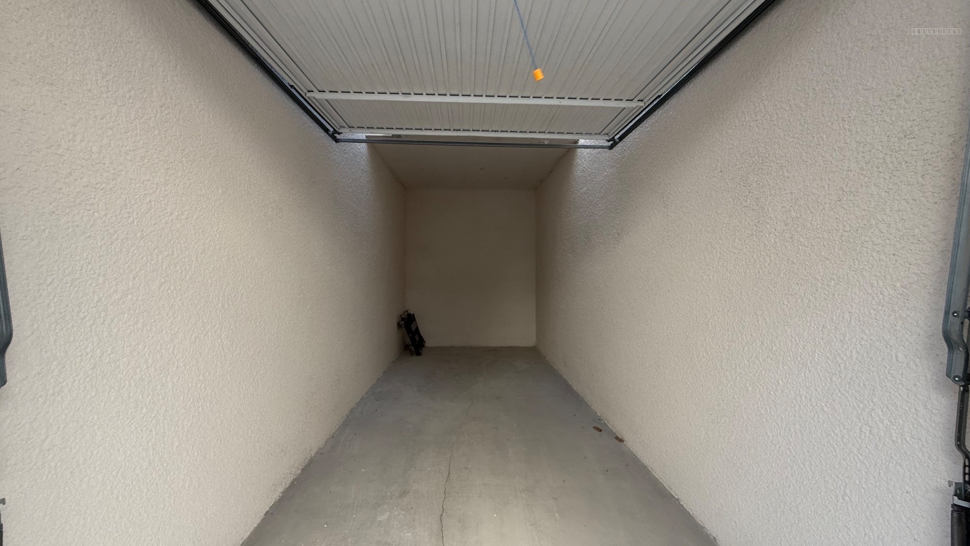 GRENOBLE, Immeuble de garage — photo 7