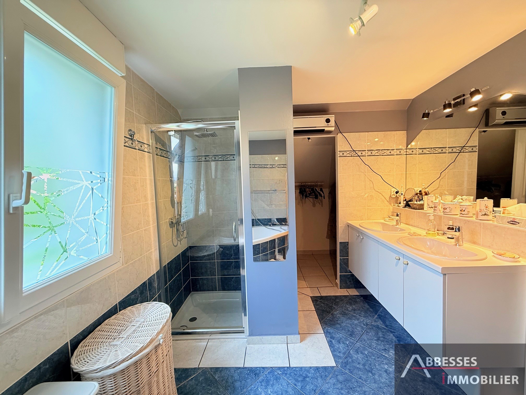 SAINT -AME : Pavillon individuel avec 4 chambres dans un environnement calme avec piscine — photo 15