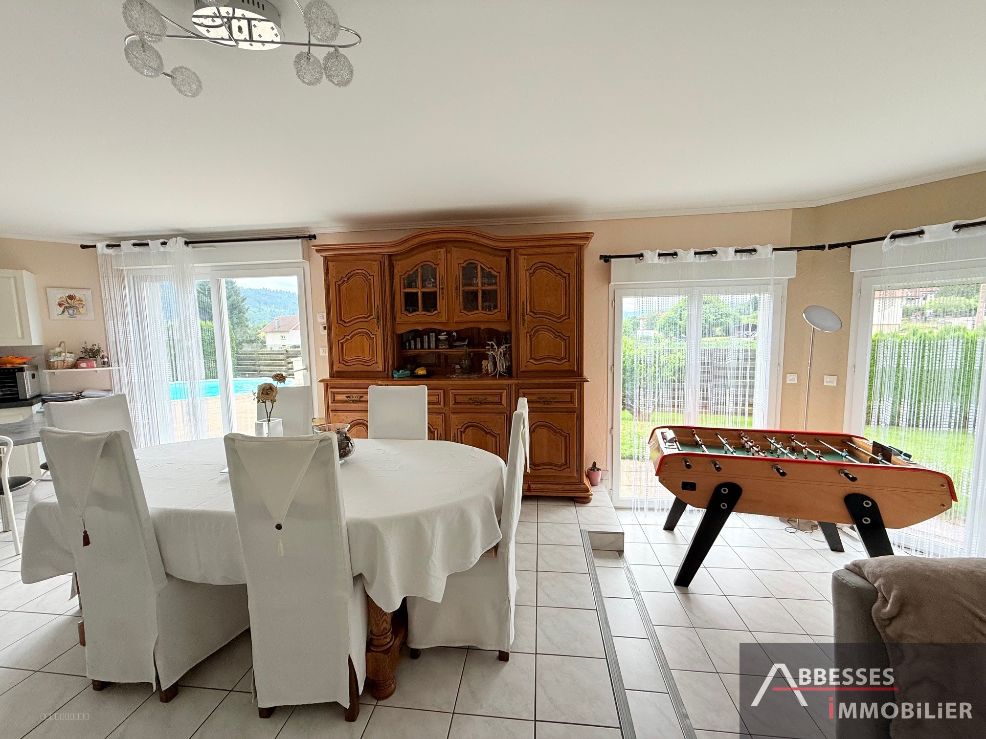 SAINT -AME : Pavillon individuel avec 4 chambres dans un environnement calme avec piscine — photo 12