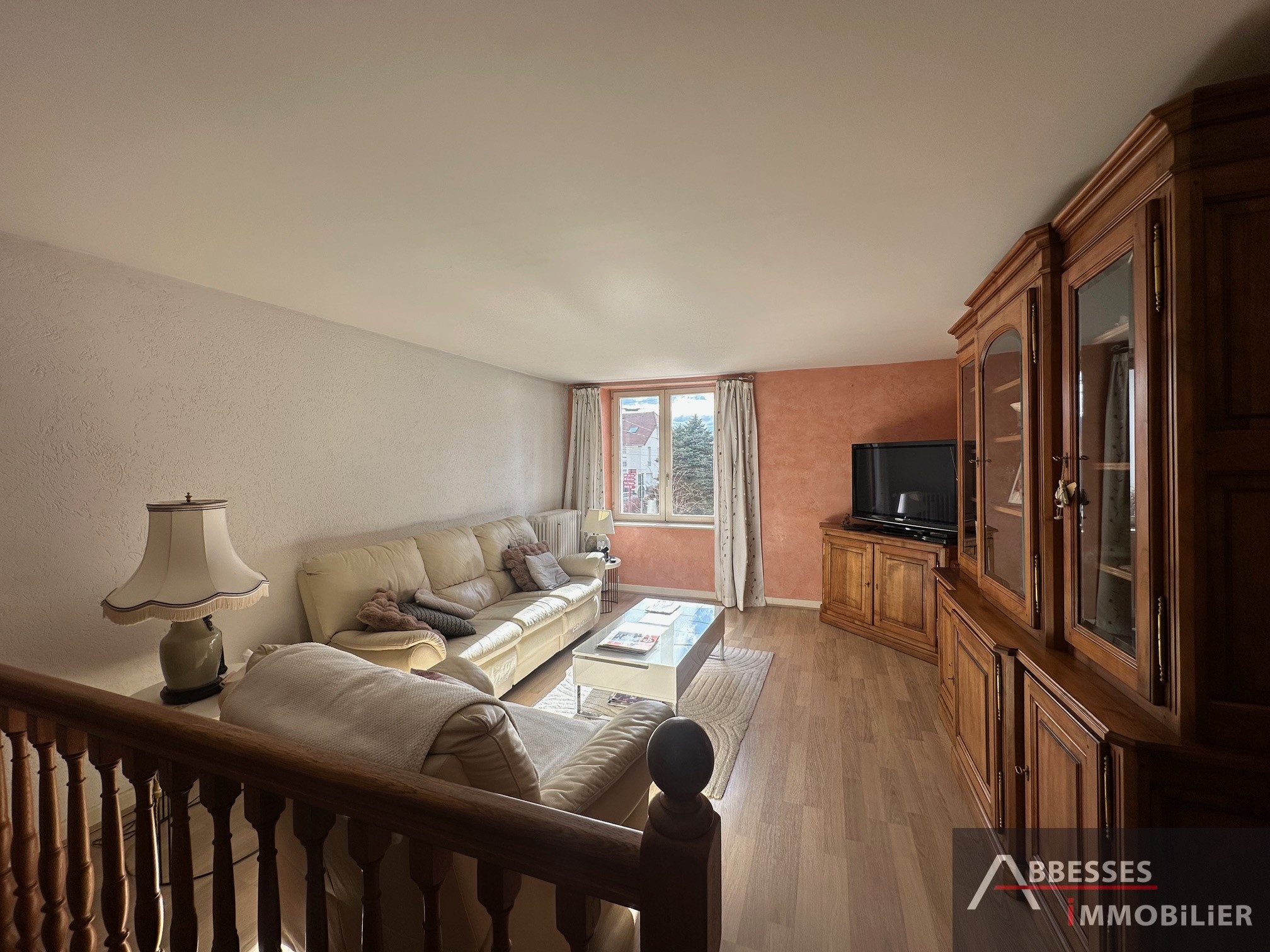 SAINT-AMÉ : Grand logement F7 'esprit maison de famille'  terrasse, terrain et stationnement — photo 8