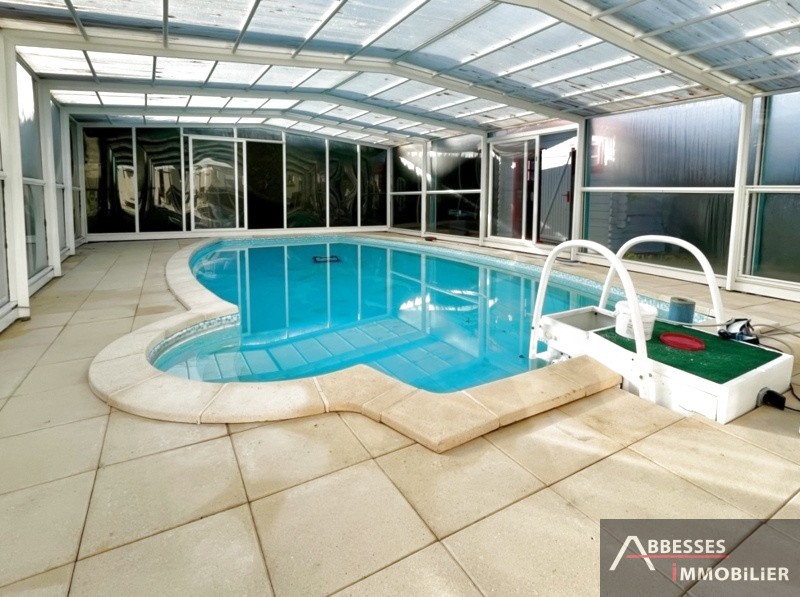 EN EXCLUSIVITÉ - SAINT ETIENNE LES RMT : Jolie propriété avec piscine — photo 14